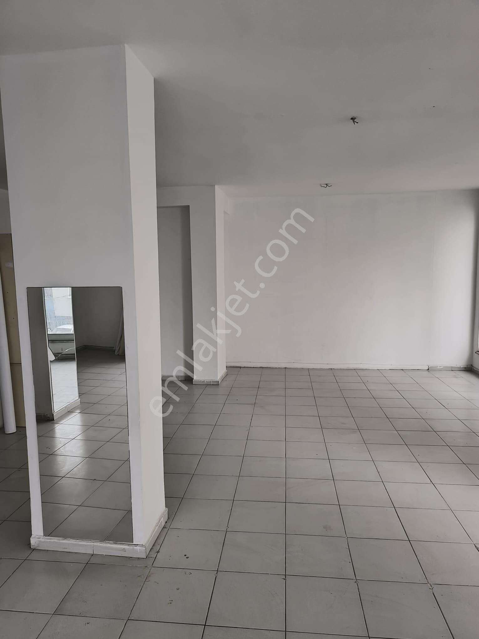 Merkezi Lokasyonlara Yakın Çift Cephe Geniş Ferah Kiralık Dükkan - Görsel 16