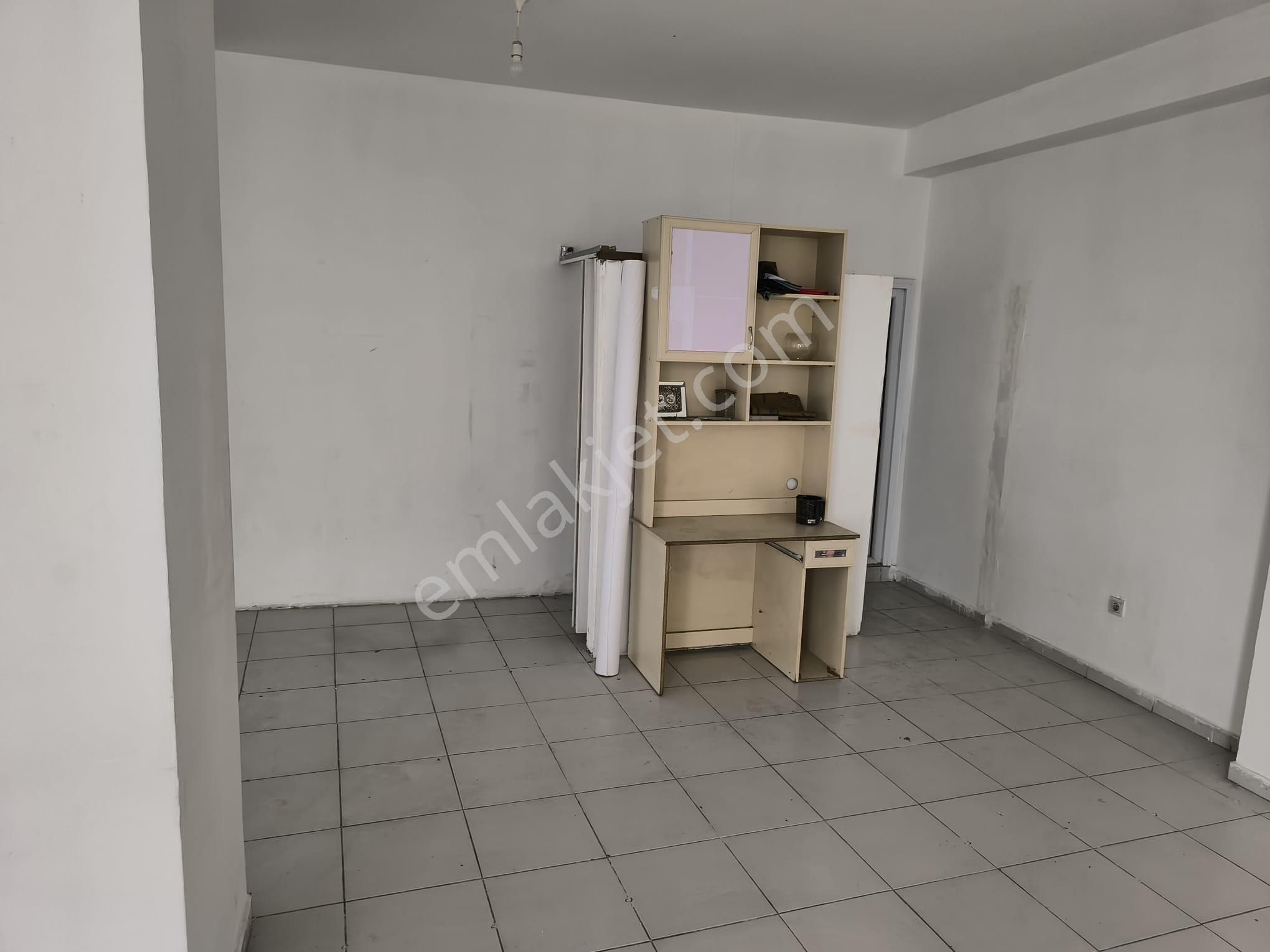 Merkezi Lokasyonlara Yakın Çift Cephe Geniş Ferah Kiralık Dükkan - Görsel 10