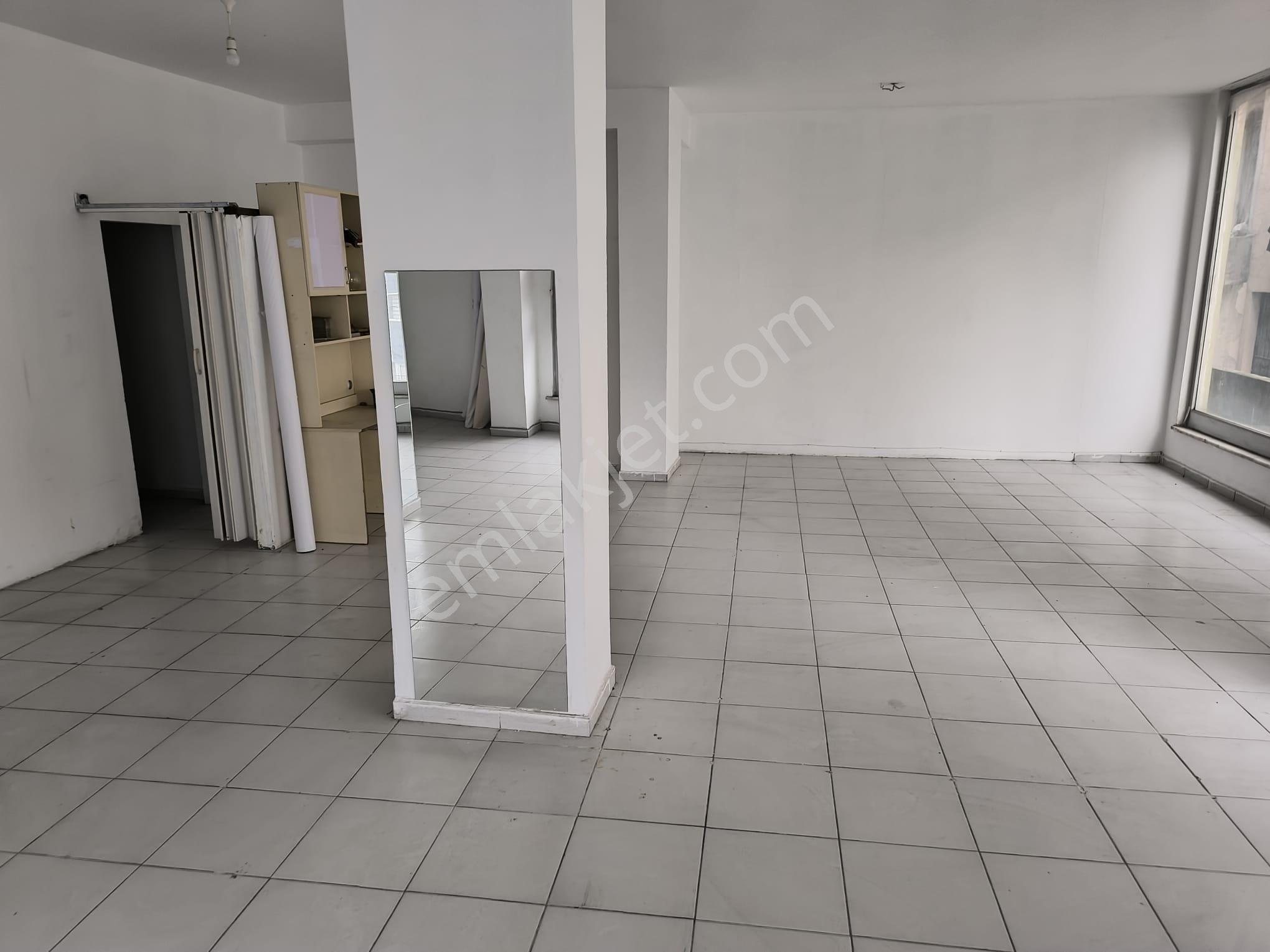 Merkezi Lokasyonlara Yakın Çift Cephe Geniş Ferah Kiralık Dükkan - Görsel 15
