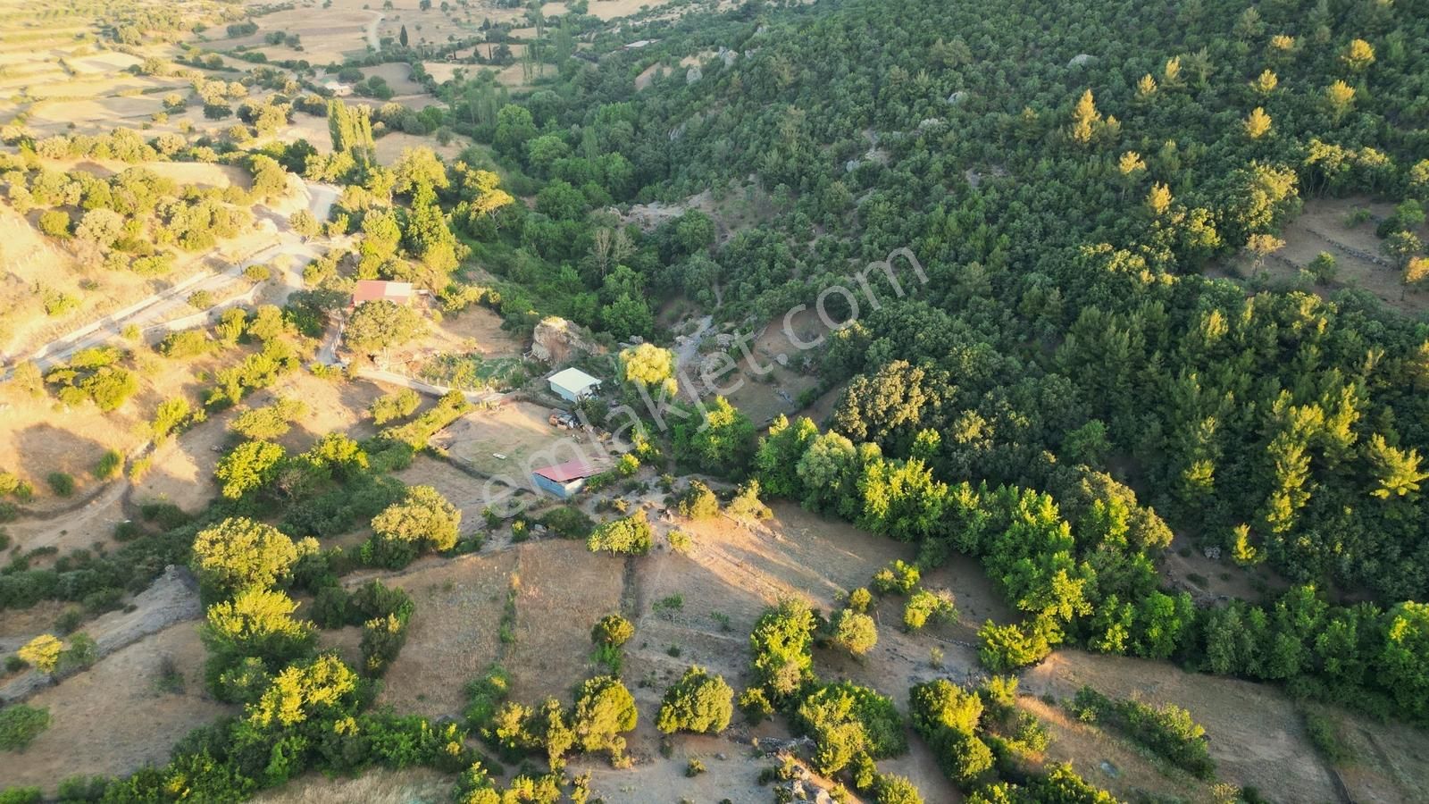 Ayvacık Küçükhusun'da Köy İçi İmar Sınırına 10 Metre - Görsel 3