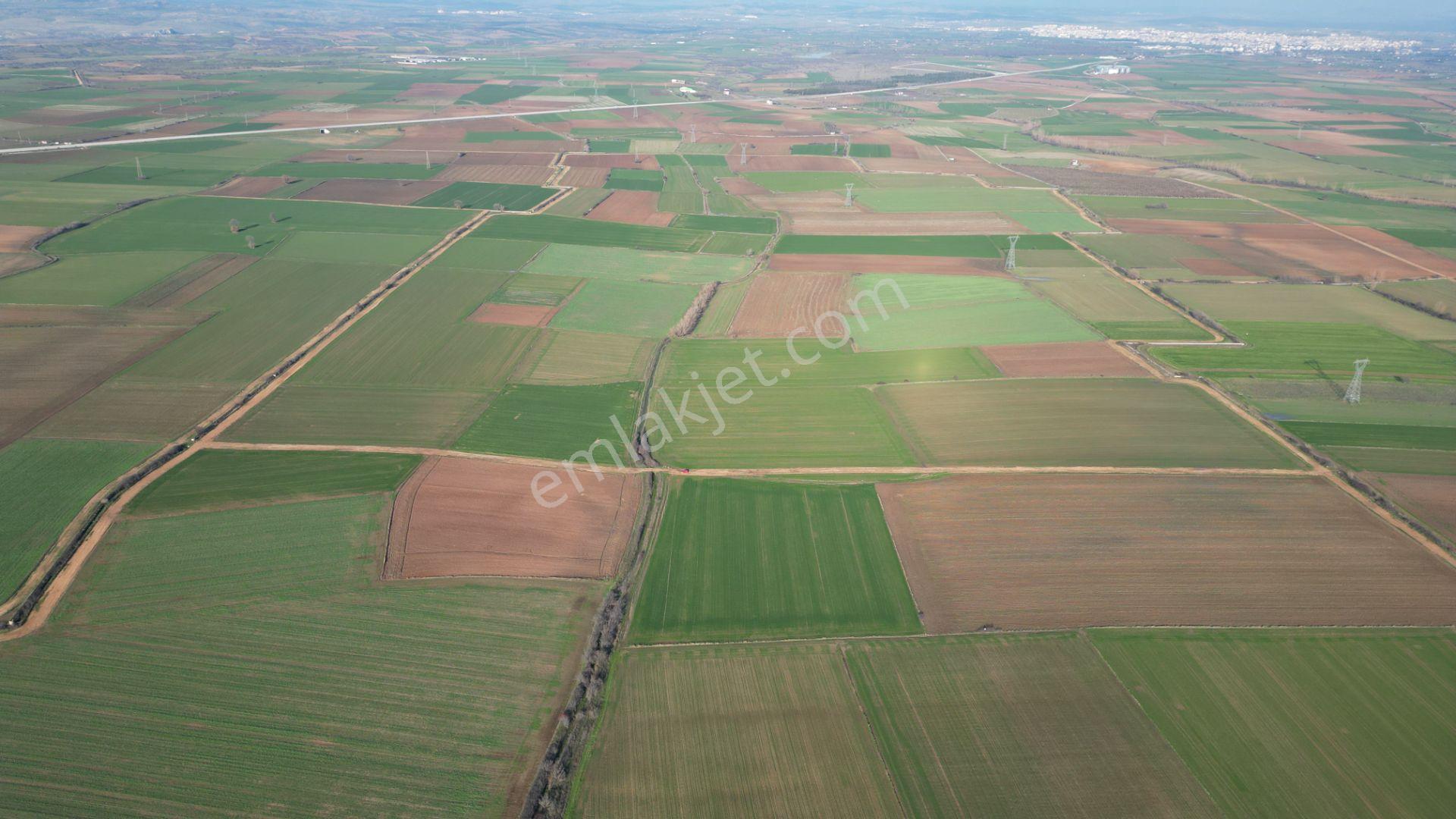 B&u Gayrimenkul'den Kavaklıda Yolu Ve Suyu Olan 15600 M2 Arazi - Görsel 10