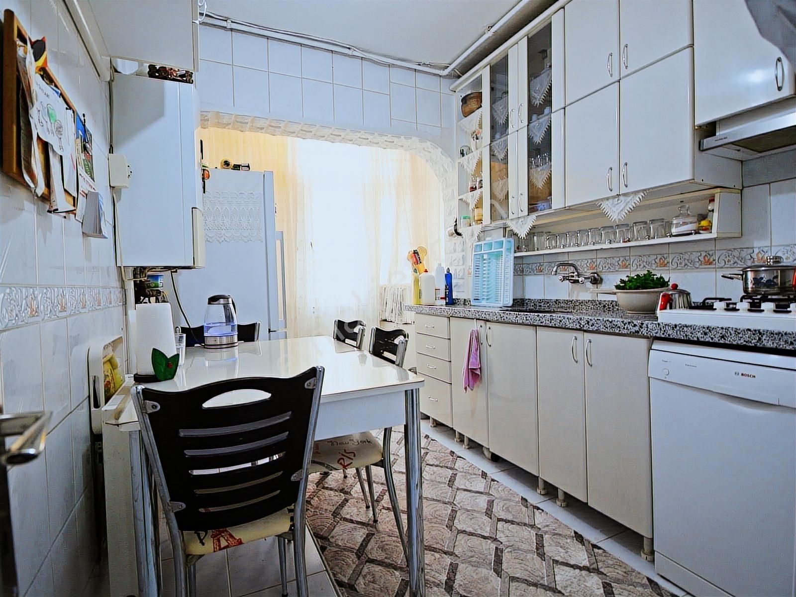 Atatürk Mh'de Çarşı Ynı Krediye Uygun 3+1 Ara Kat Ön Cephe Daire