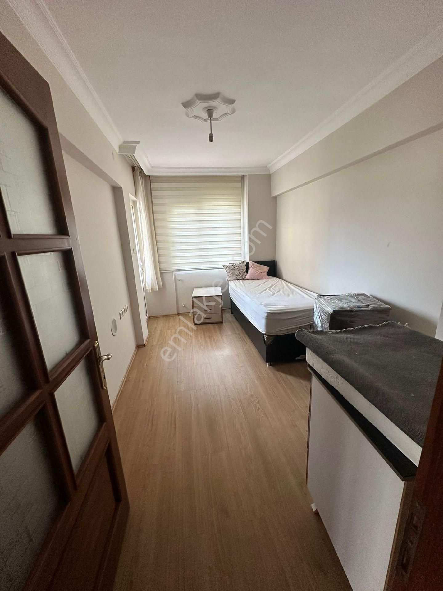 Kuşadası Merkezde Arakat 3+1 Fırsat Satılık Daire - Görsel 6