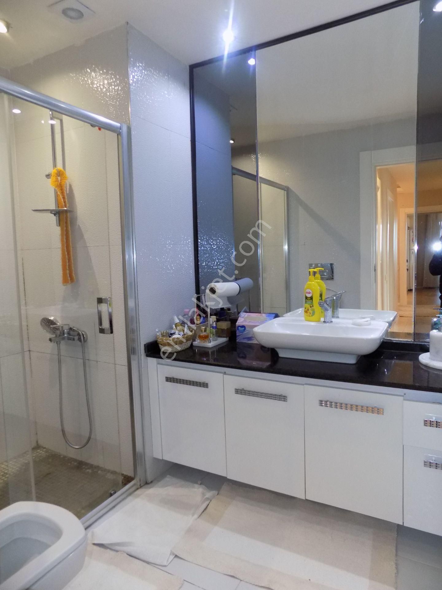 A'dan Caddenin En Prestijli Ve Lüks Sitesinde Geniş 2+1 Satılık - Görsel 23