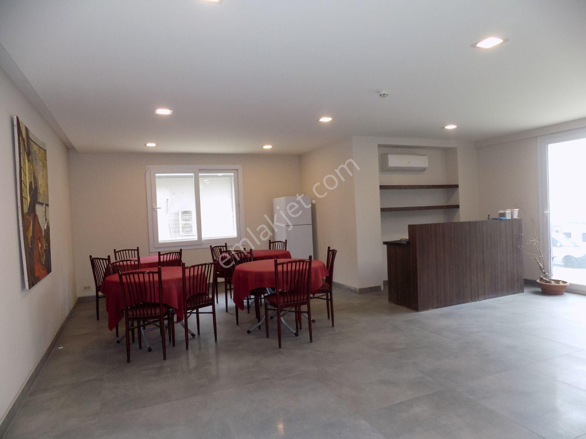 A'dan Caddenin En Prestijli Ve Lüks Sitesinde Geniş 2+1 Satılık - Görsel 32