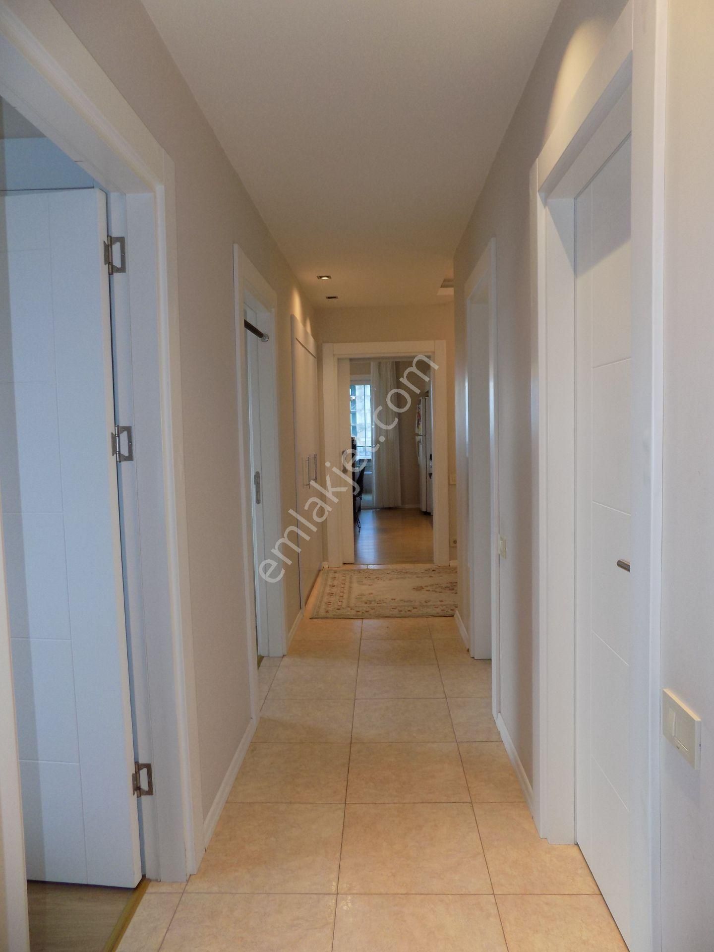 A'dan Caddenin En Prestijli Ve Lüks Sitesinde Geniş 2+1 Satılık - Görsel 25