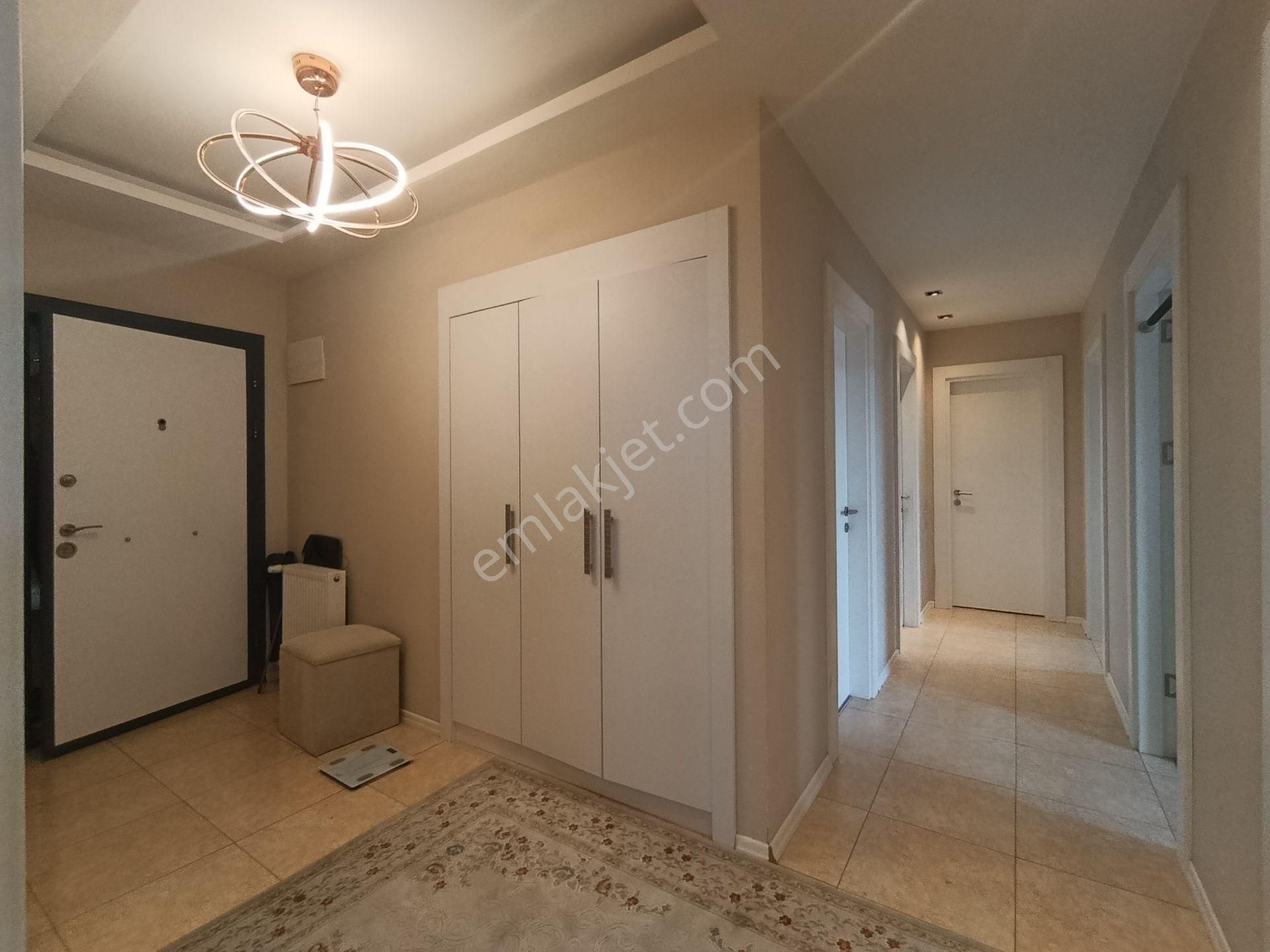 A'dan Caddenin En Prestijli Ve Lüks Sitesinde Geniş 2+1 Satılık - Görsel 15