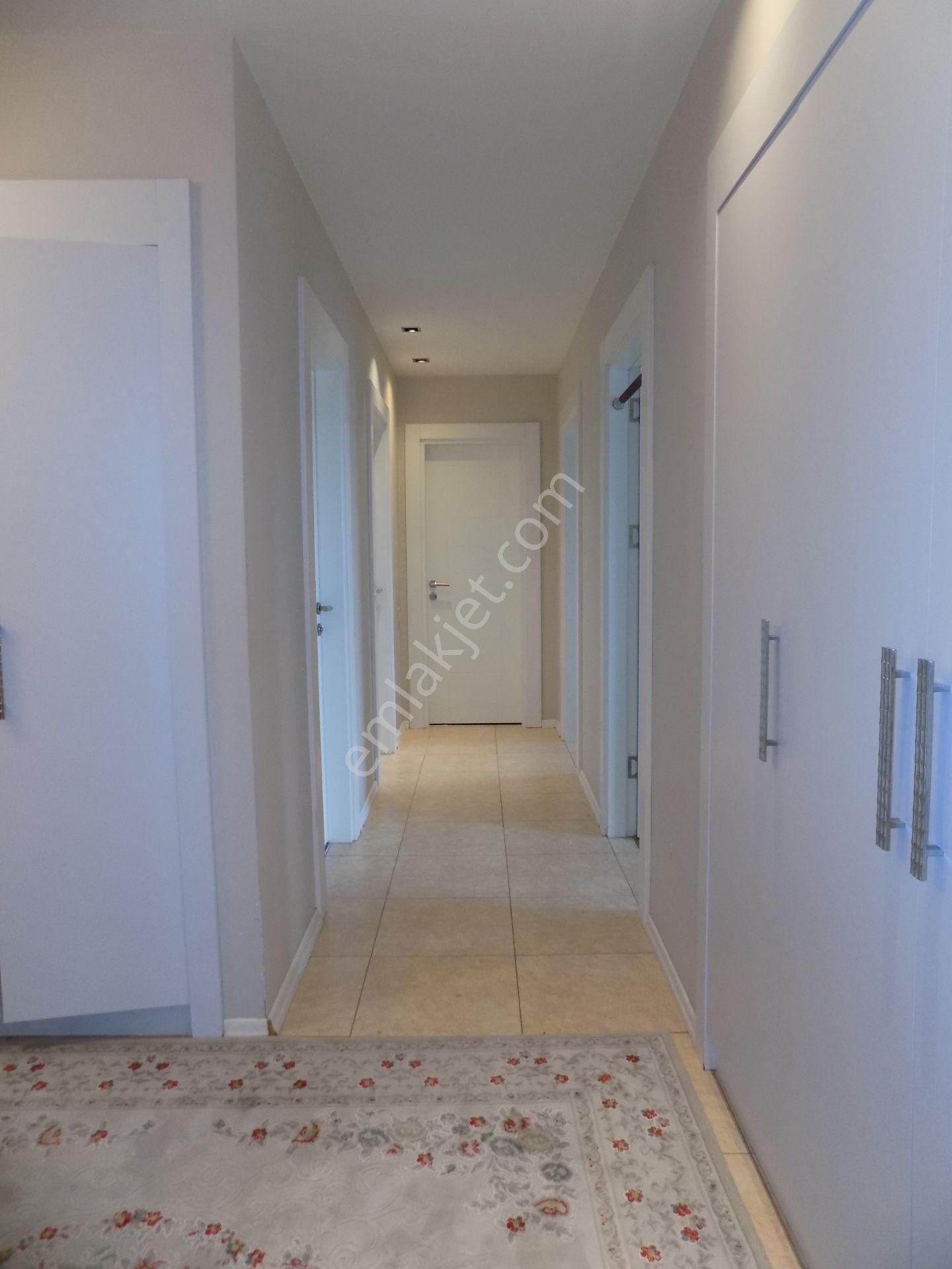 A'dan Caddenin En Prestijli Ve Lüks Sitesinde Geniş 2+1 Satılık - Görsel 16