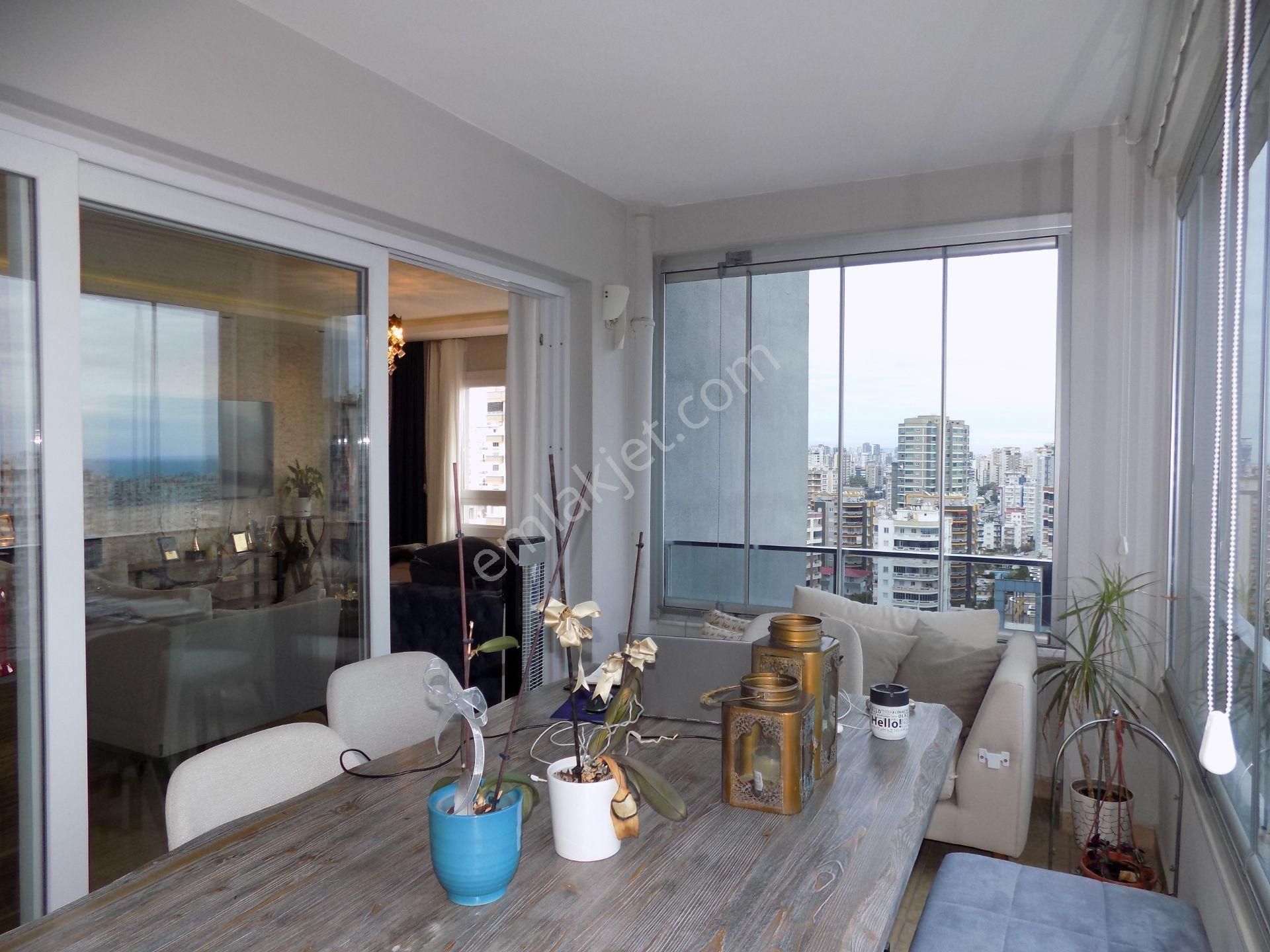 A'dan Caddenin En Prestijli Ve Lüks Sitesinde Geniş 2+1 Satılık - Görsel 13