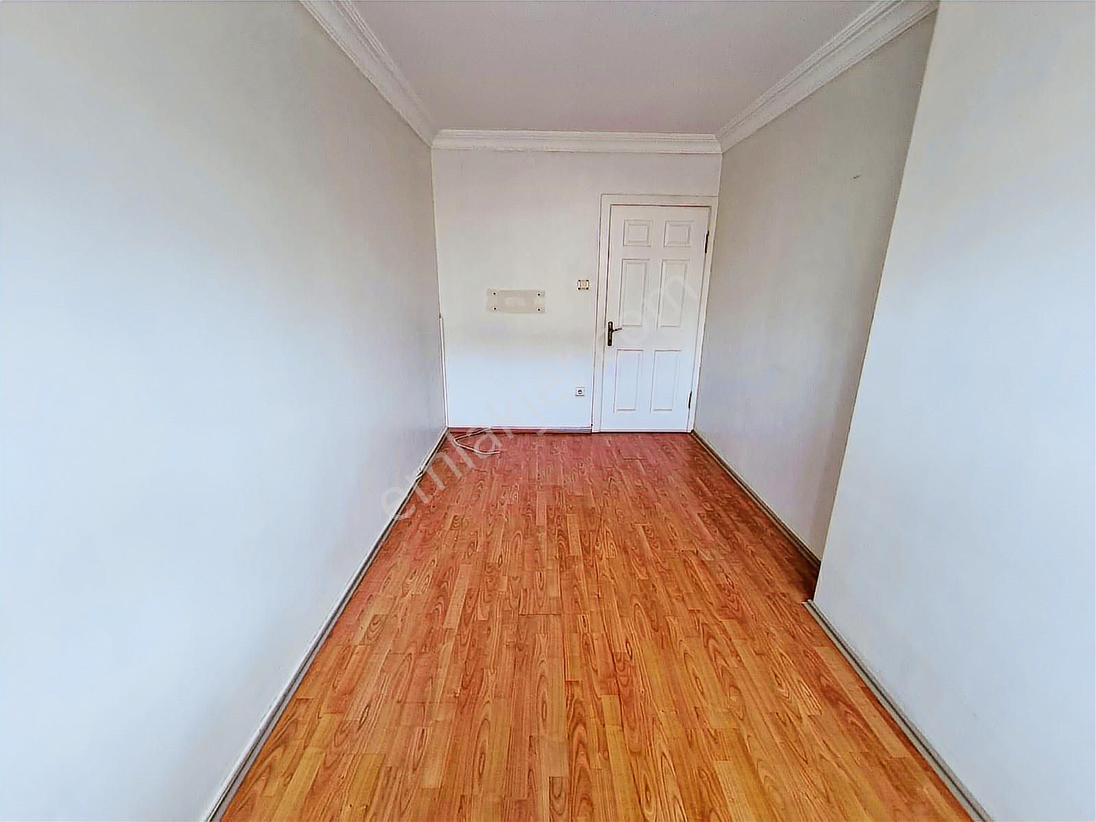 Tuzla Merkezde Cadde Üzeri Geniş Ferah 3+1 Satılık Fırsat Daire - Görsel 15