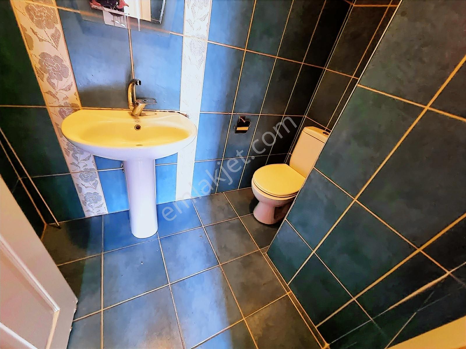 Tuzla Merkezde Cadde Üzeri Geniş Ferah 3+1 Satılık Fırsat Daire - Görsel 12