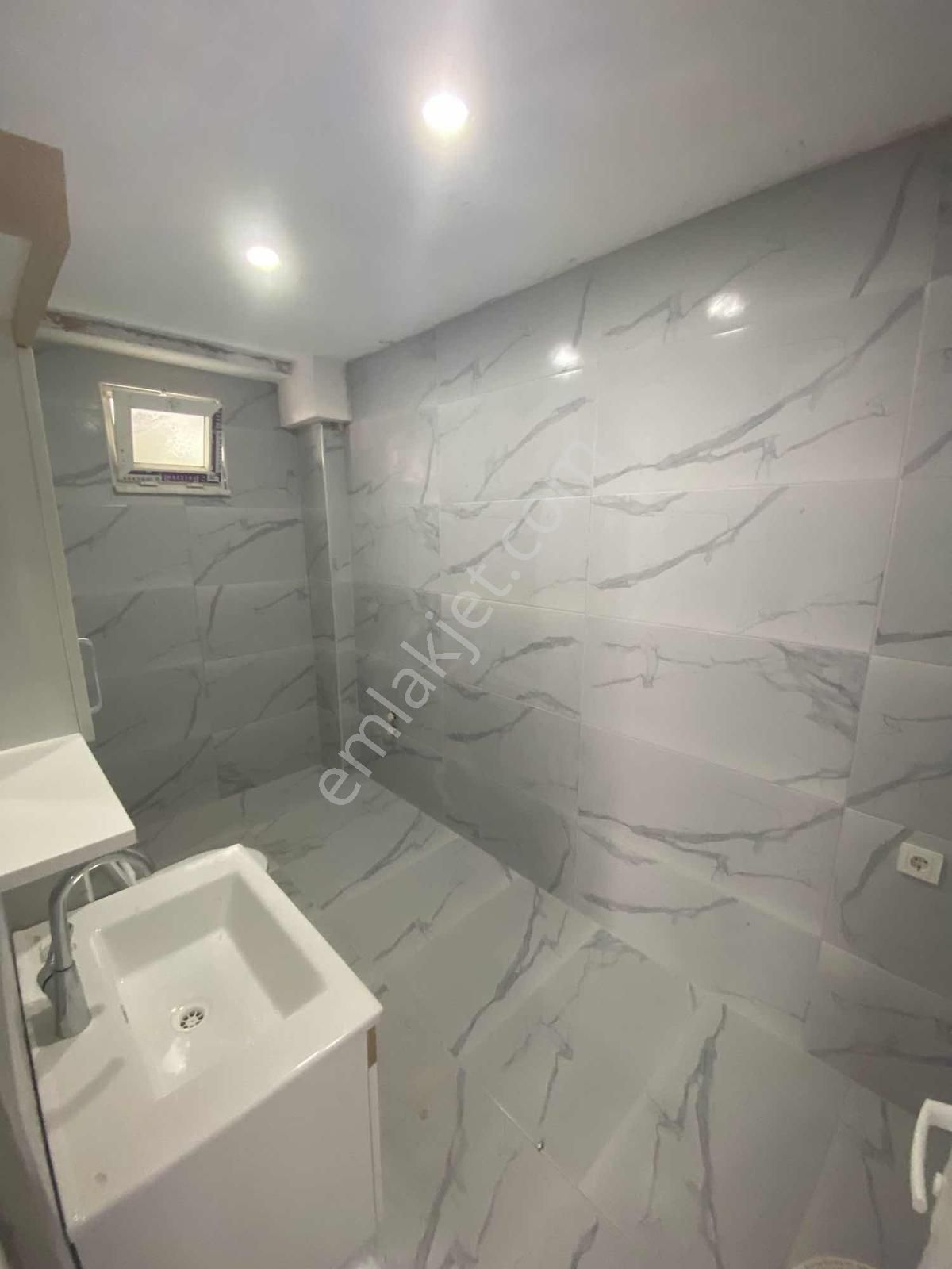 Örnek Mahallesi 200 M2 Çekme Katlı Kiralık Dükkan - Görsel 3