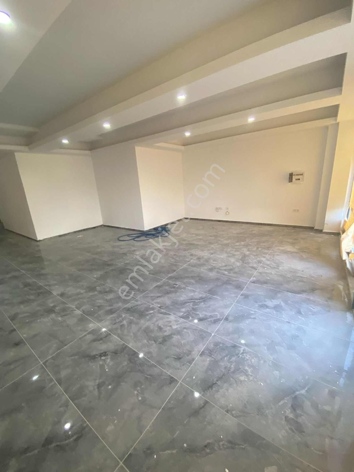 Örnek Mahallesi 200 M2 Çekme Katlı Kiralık Dükkan - Görsel 9