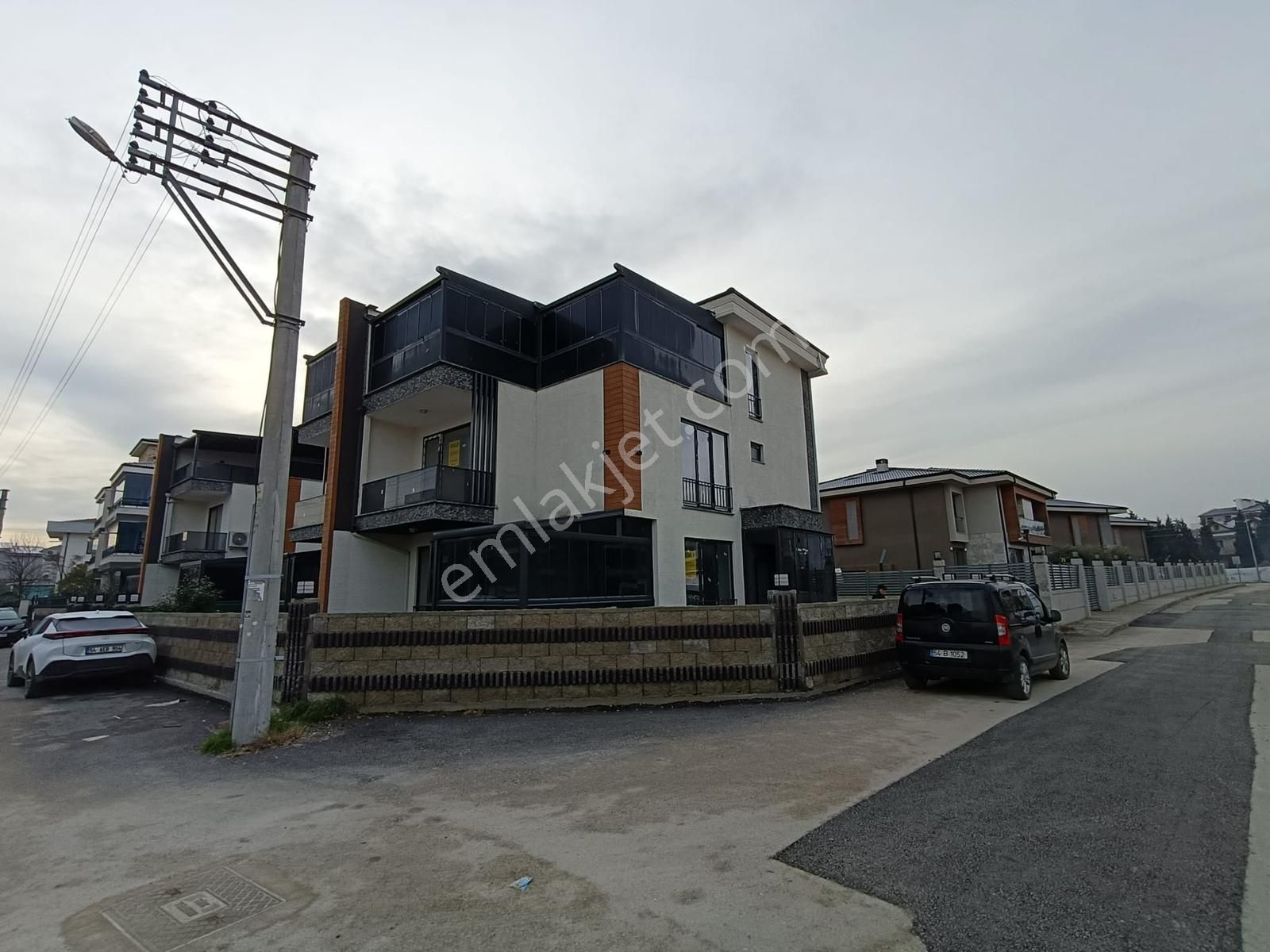 Serdivan Adatıp Arkası Müstakil Tripleks 4+1 Lüks Kiralık Daire - Görsel 34