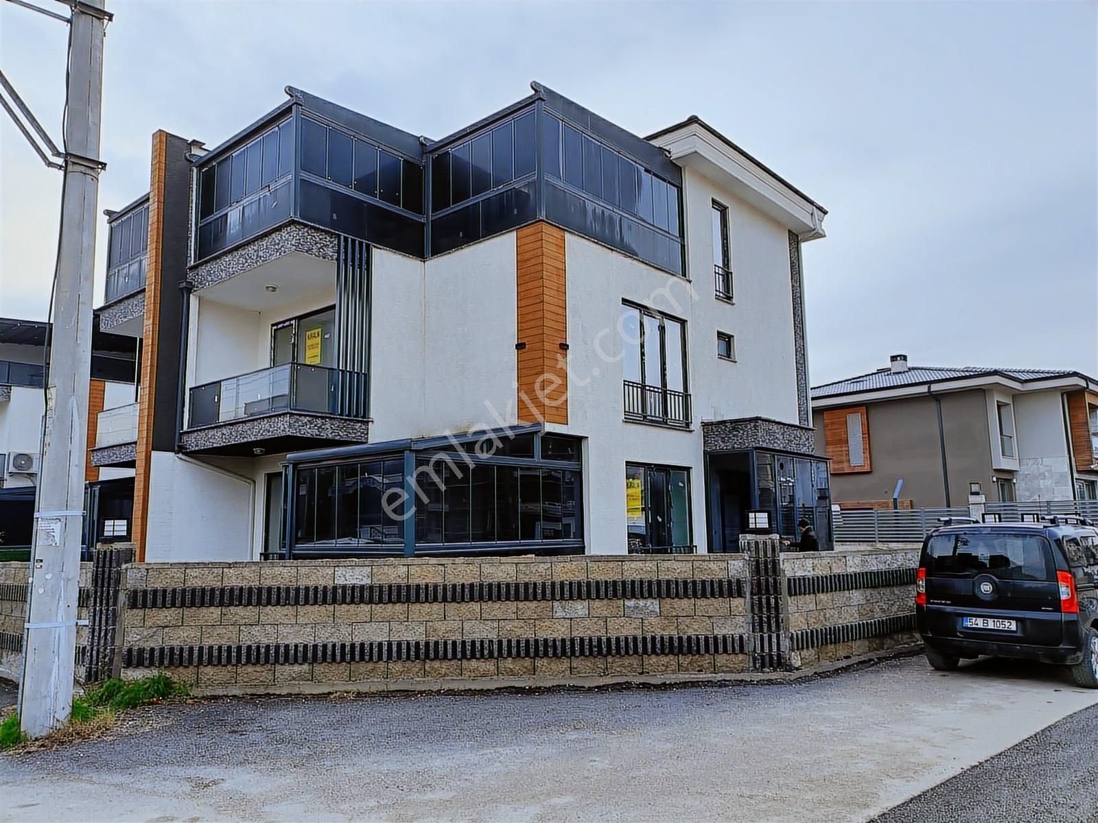 Serdivan Adatıp Arkası Müstakil Tripleks 4+1 Lüks Kiralık Daire - Görsel 14