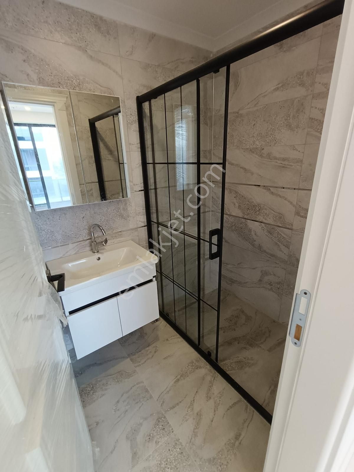 Serdivan Adatıp Arkası Müstakil Tripleks 4+1 Lüks Kiralık Daire - Görsel 6