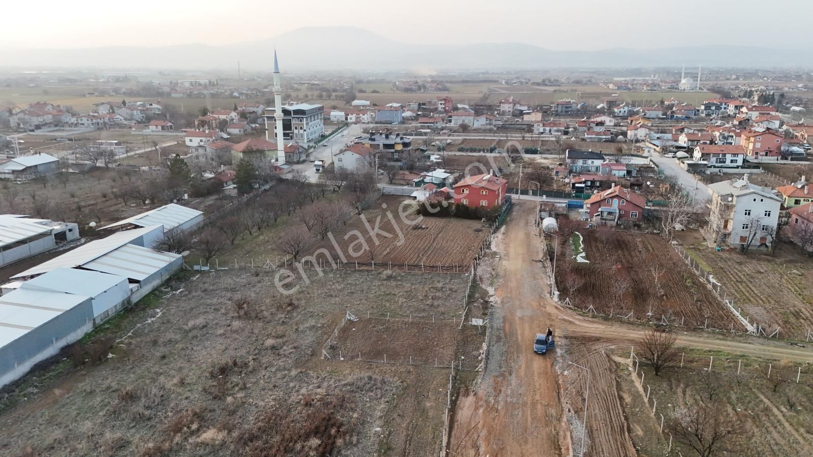 Bahçeşehir’de Ev Yapmaya Hazır Arsa - Görsel 6