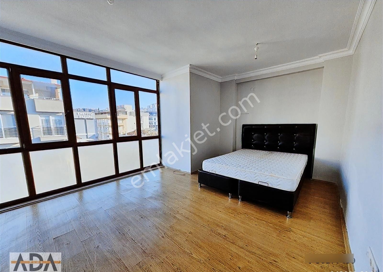 Kuşadası Şehir Merkezinde Satılık Fırsat 2+1 Daire - Görsel 6