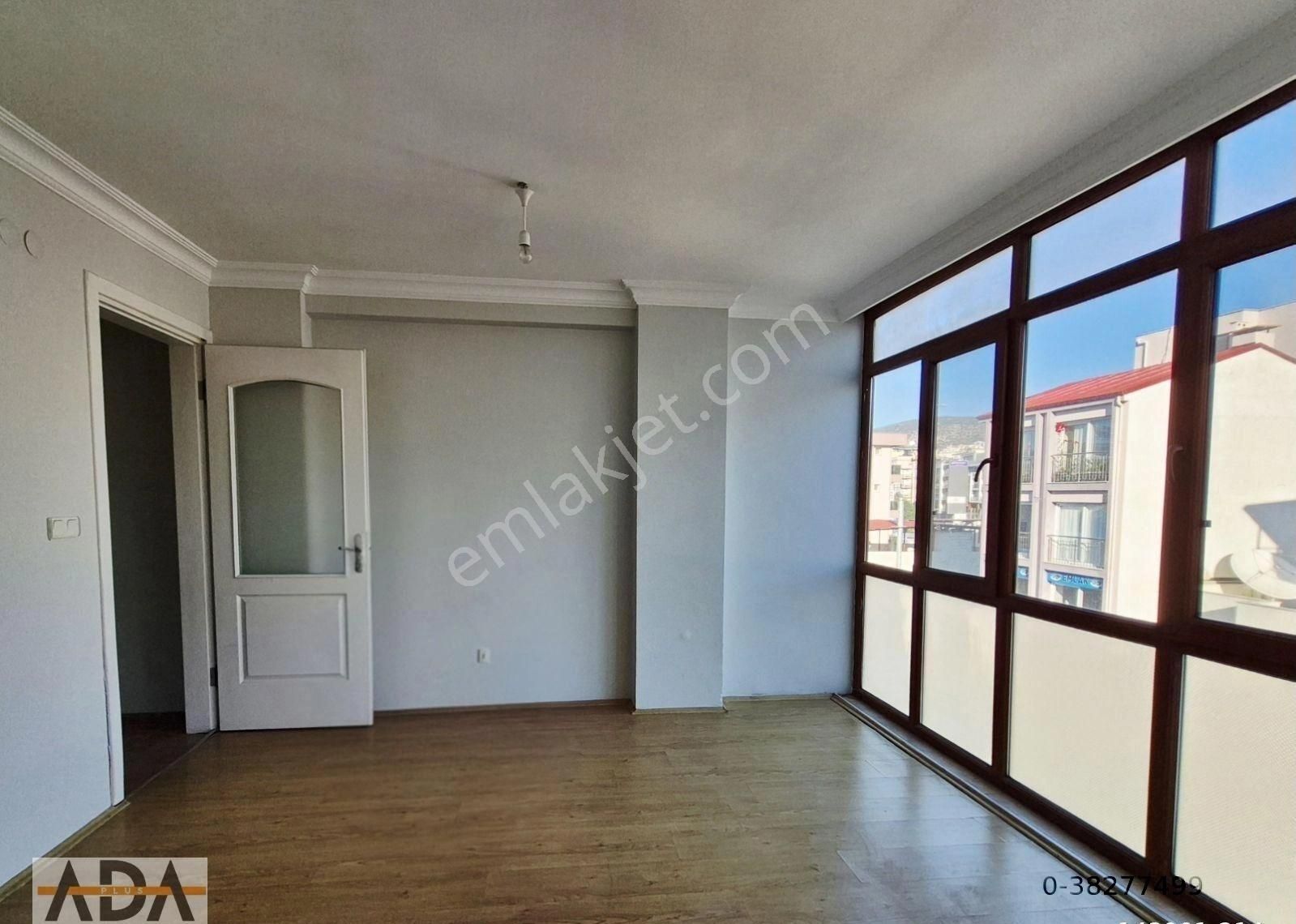 Kuşadası Şehir Merkezinde Satılık Fırsat 2+1 Daire - Görsel 13