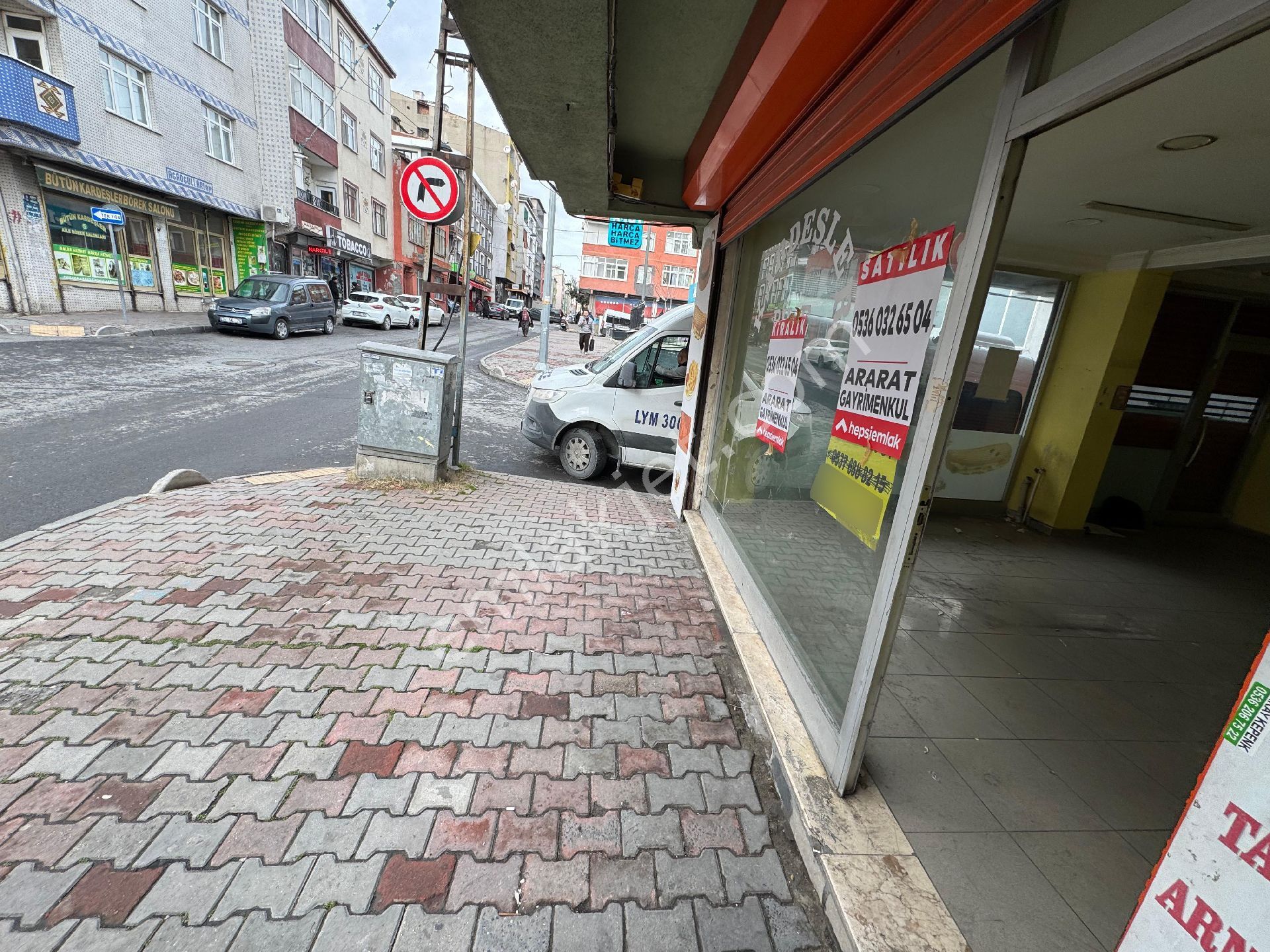 Ararat Gayrimenkul'den Cadde Üzeri Kiralık Dükkan