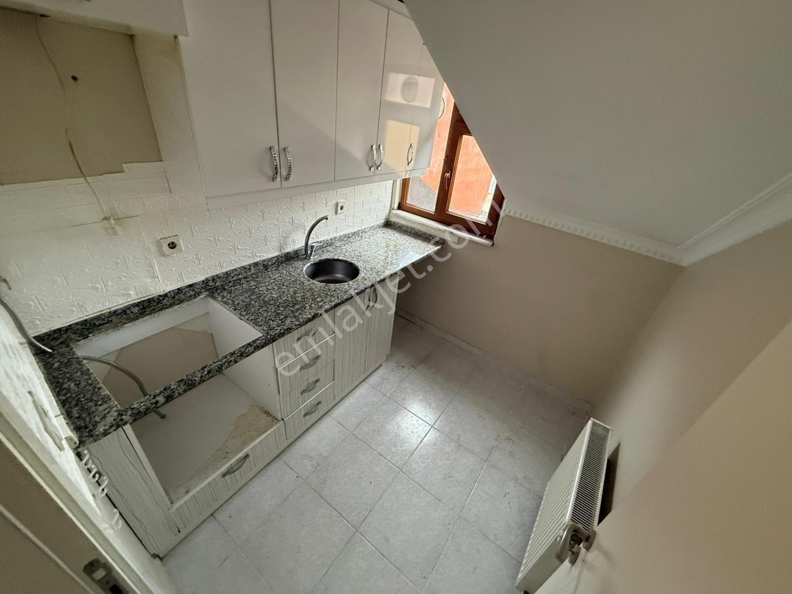 Home'dan İsmetpaşa Mah Tranvay Dibi Kiralık 100m 2+1 4-kat Daire - Görsel 19