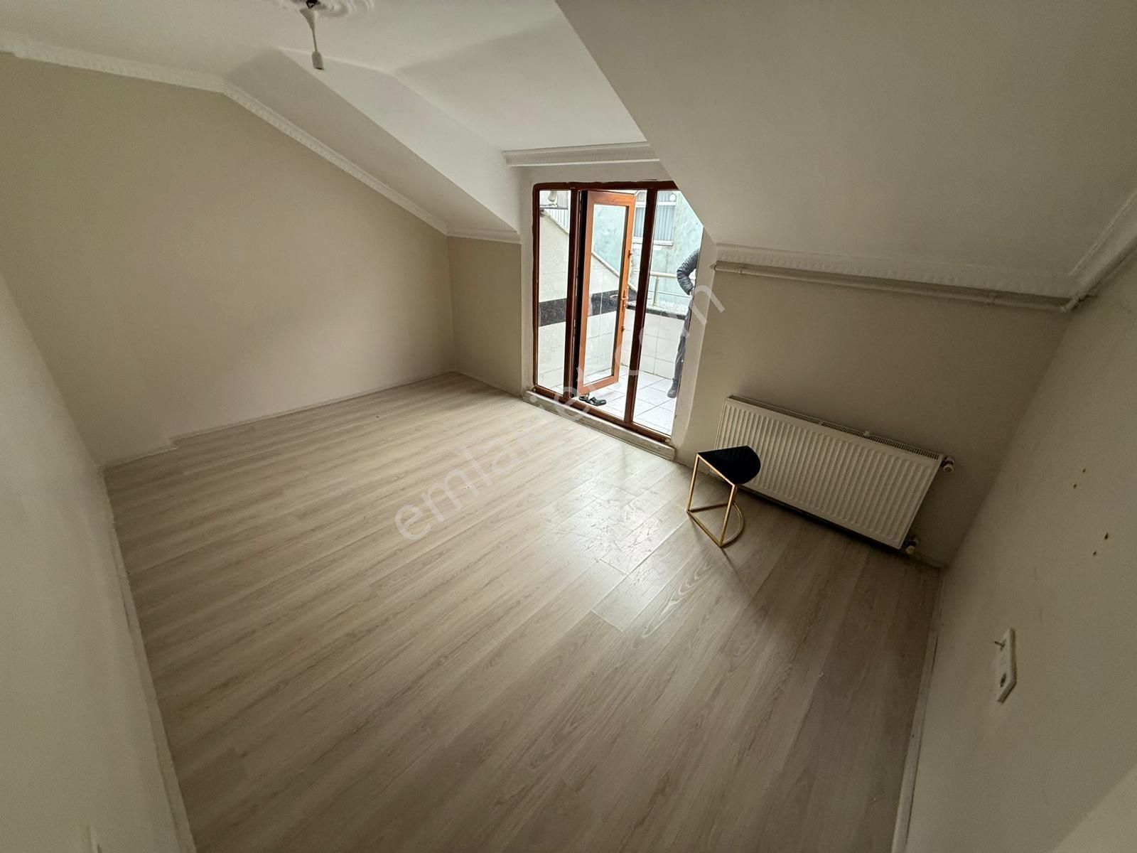 Home'dan İsmetpaşa Mah Tranvay Dibi Kiralık 100m 2+1 4-kat Daire