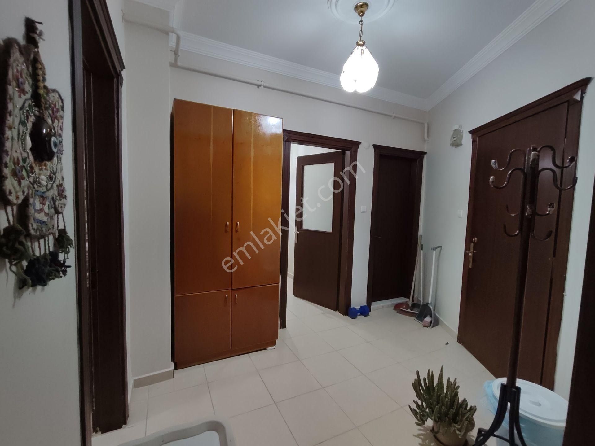 A'dan Mezitli'de İyi Konumlu Denize Sıfır Site İçi Kiralık 2+1 - Görsel 16