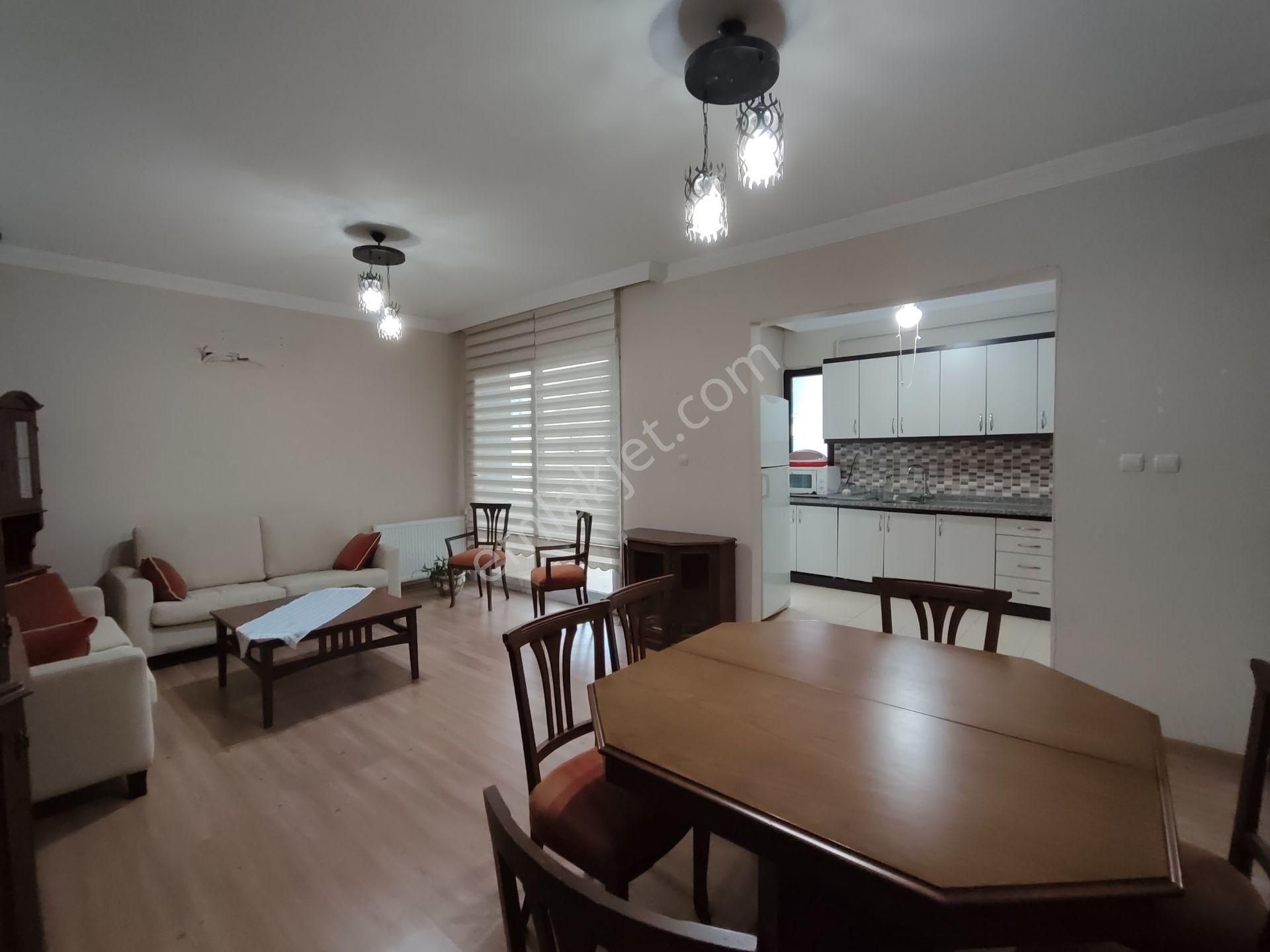 A'dan Mezitli'de İyi Konumlu Denize Sıfır Site İçi Kiralık 2+1 - Görsel 8