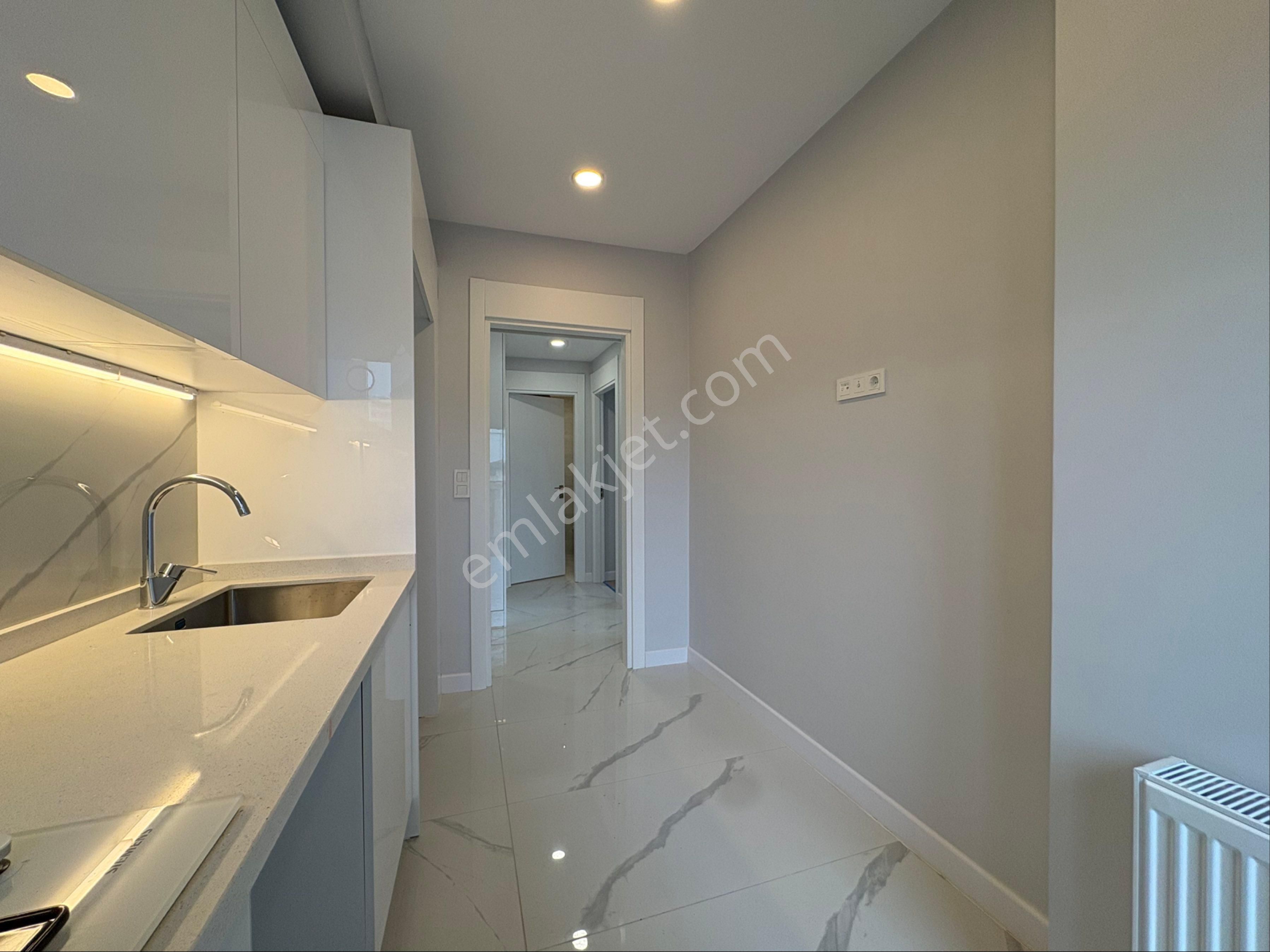 Obenden Havuzlu Çocuk Oyun Parklı Güvenlikli Sitede 2+1 70m² Net - Görsel 10