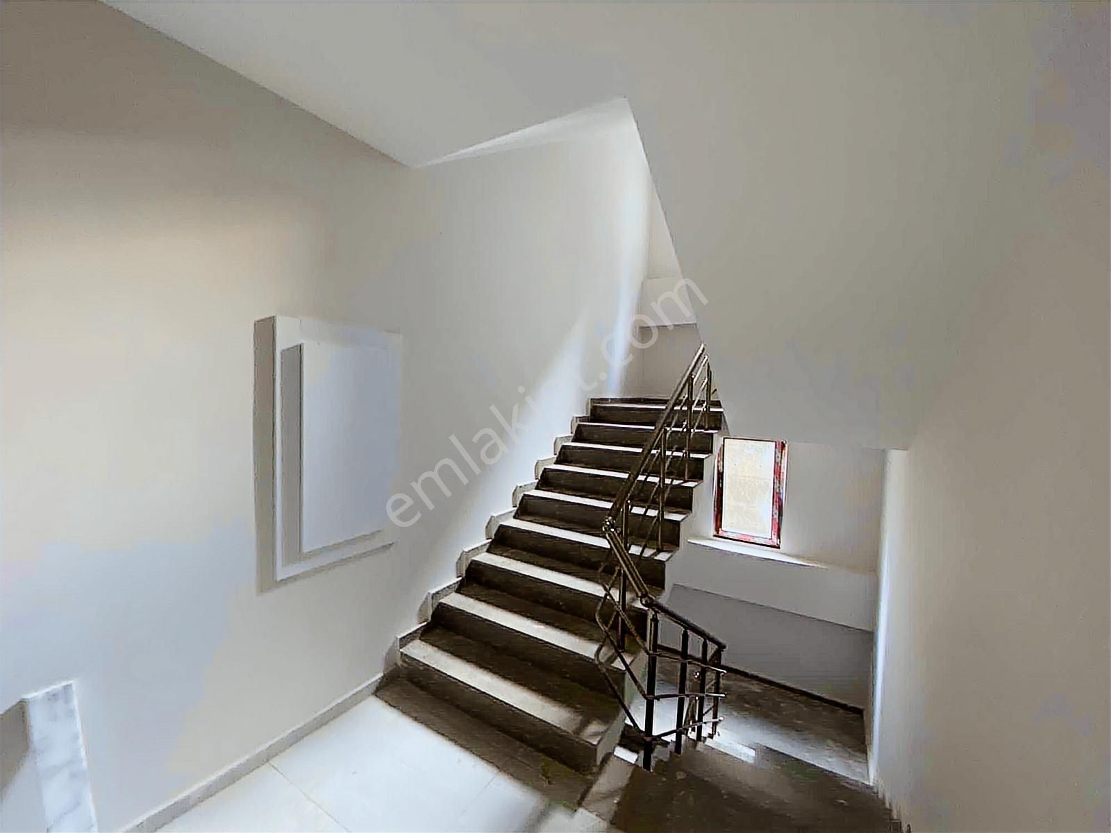 Vip Real Estate Erdoğdu Merkezi Konumda 3+1 Daire - Görsel 3