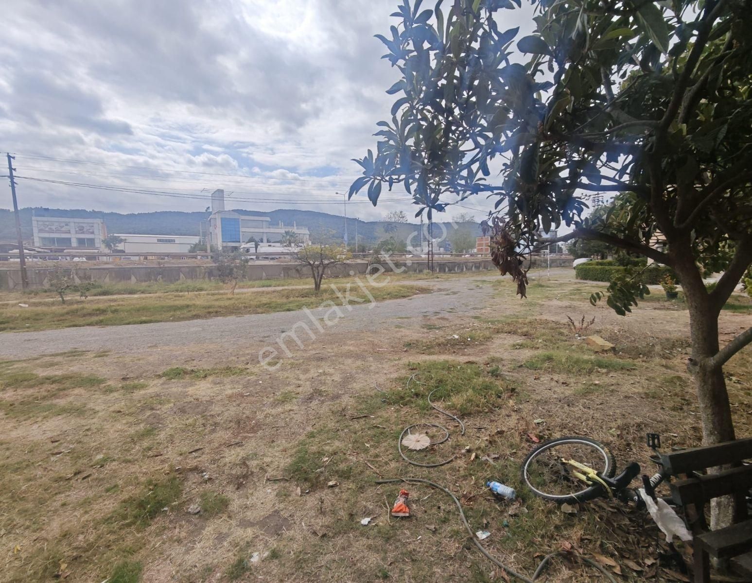 Yalova Çiftlikköy Zuhal Sitesin' De (2+1) Satılık Daire - Görsel 14