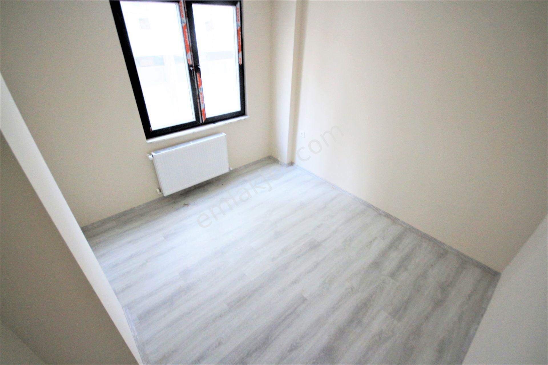 👉aygül'den Kadıköy'de Ön Cephe Ara Kat Ayrı Mutfak Ebeveyn Banyolu Çift Balkonlu 3+1 Satılık Daire - Görsel 25