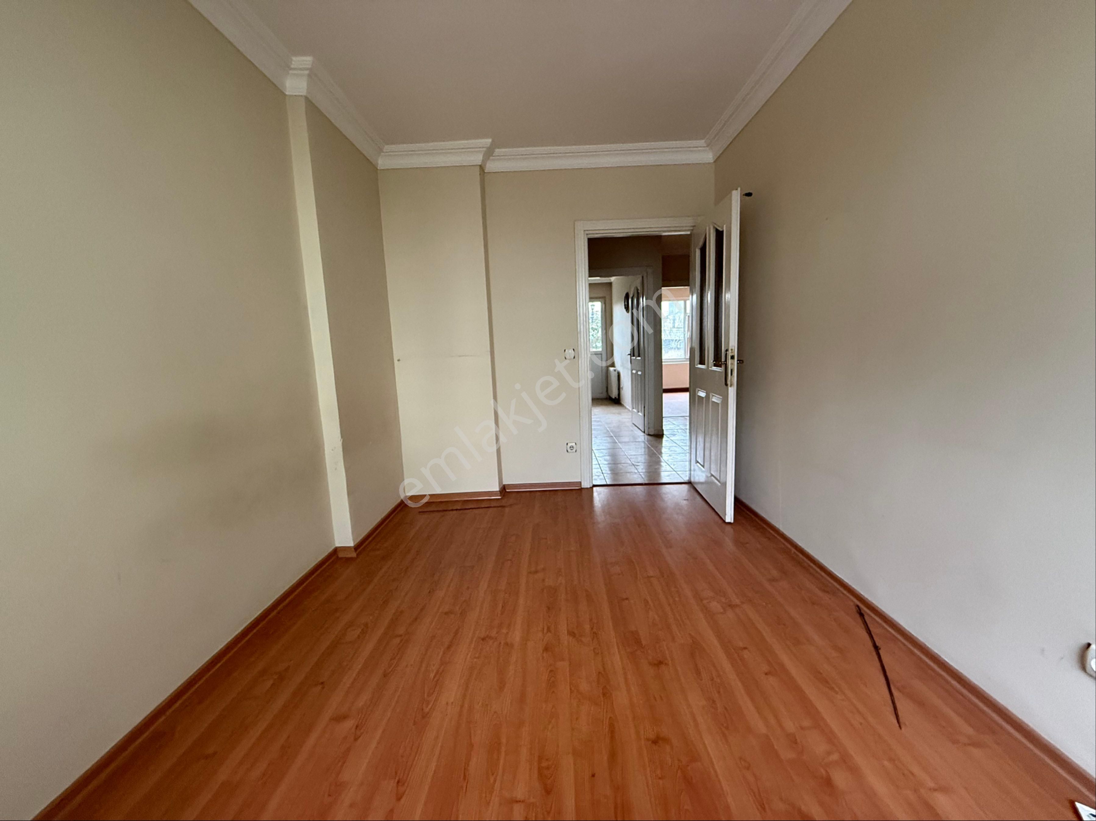 Samandıra Merkezde Site İçinde 3+1 140 M2 Giriş Katı Daire - Görsel 25