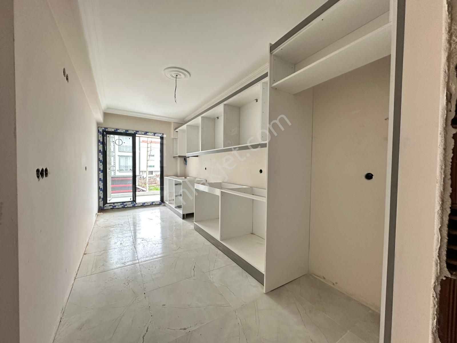 Muradiye Mahallesinde 3+1 Satılık Daire