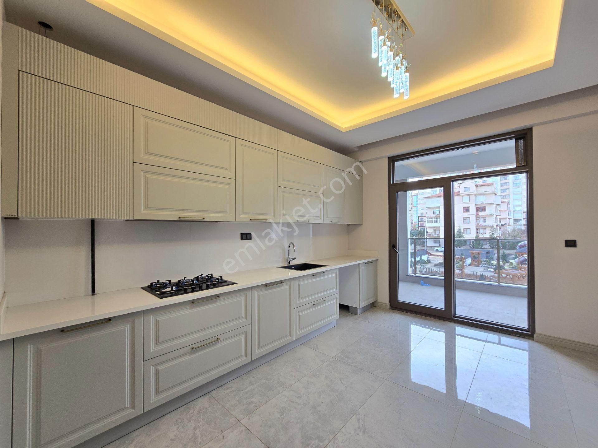 💫 İşyapar Gayrimenkulden Yazır Mahallesinde Site İçi Ultra Lüks 5+1 Daireler 🔥