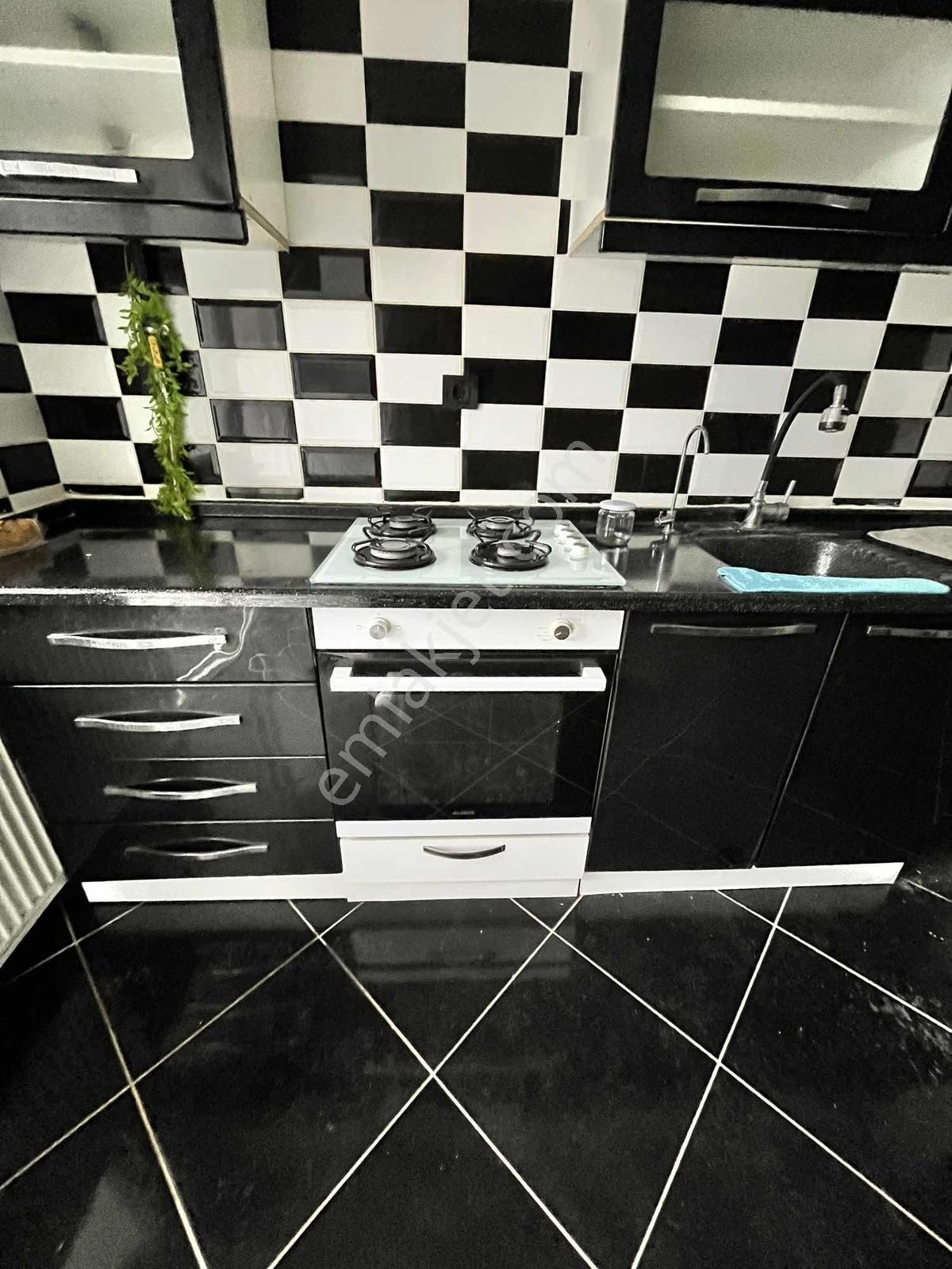 Tuğradan Reşadiye'de Arakat Caddeye Cephe 2+1 Satılık Daire - Görsel 19