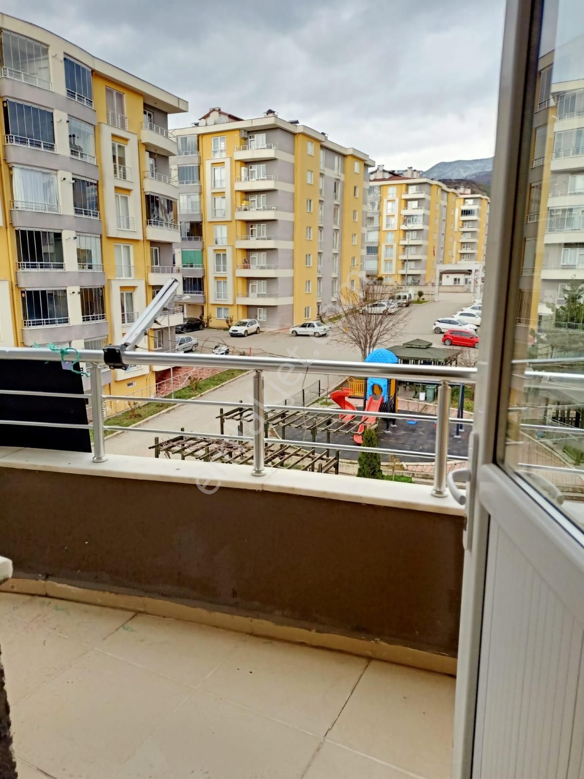 Adalet Gold Group Emlak'tan Satılık Daire 4+1 Site İçerisinde Ara Katta - Görsel 6