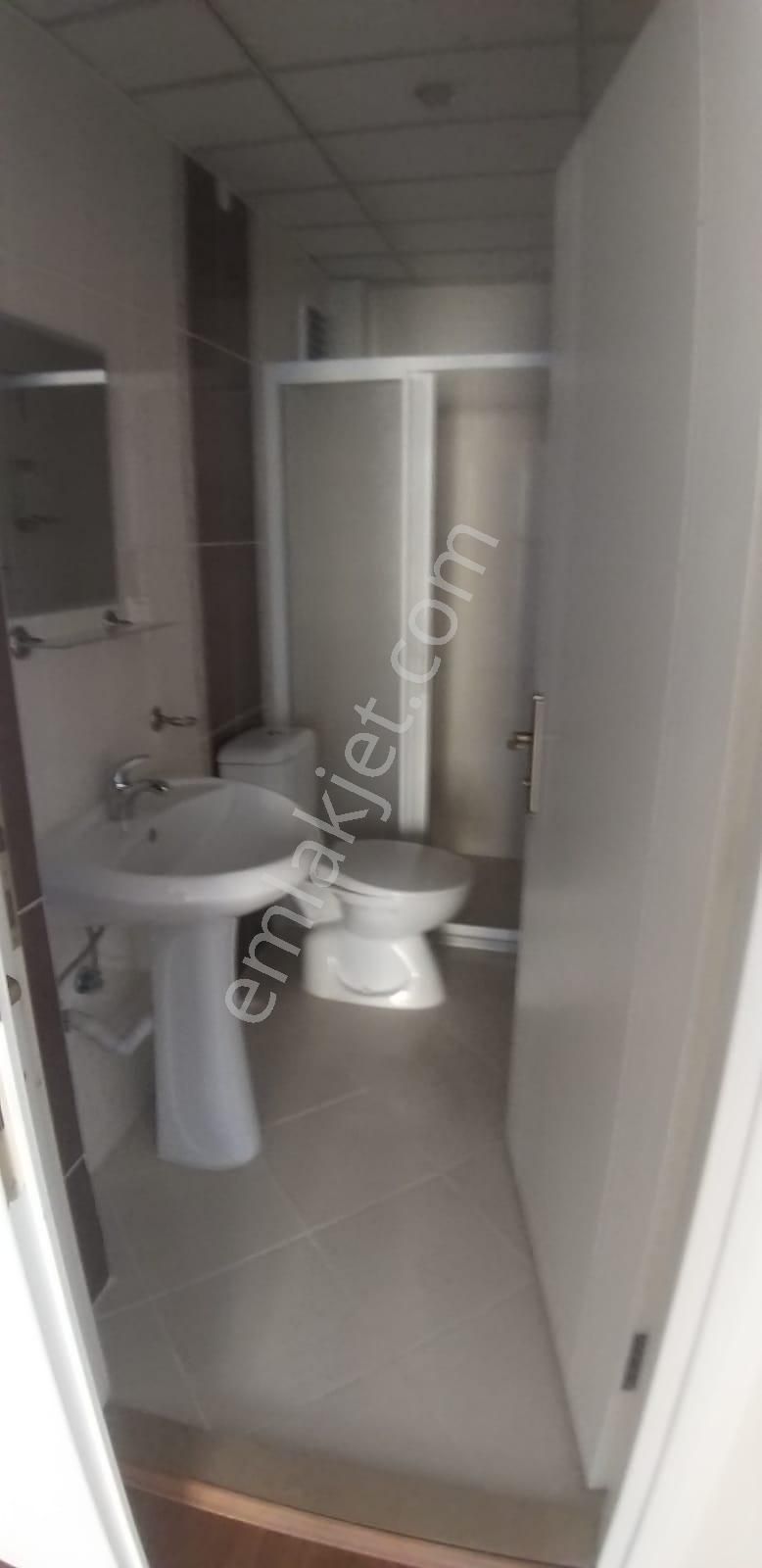 Adalet Gold Group Emlak'tan Satılık Daire 4+1 Site İçerisinde Ara Katta - Görsel 23