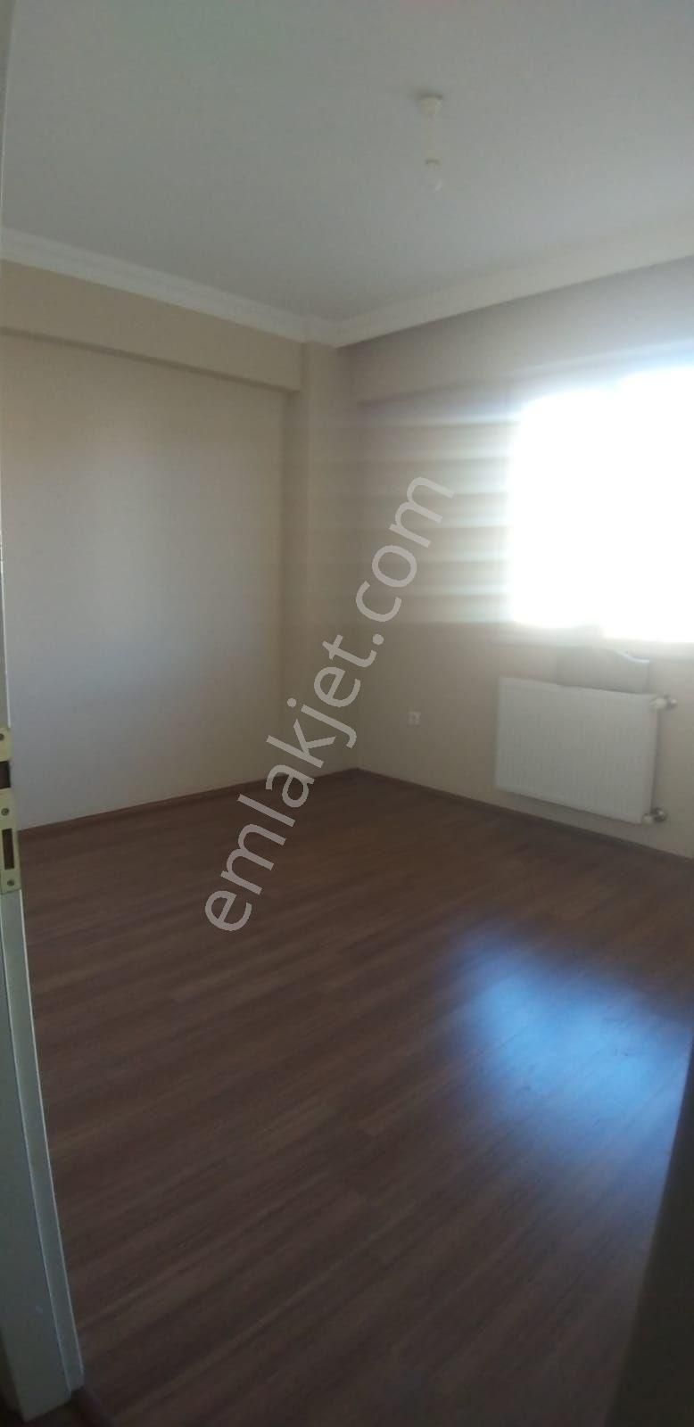 Adalet Gold Group Emlak'tan Satılık Daire 4+1 Site İçerisinde Ara Katta - Görsel 25