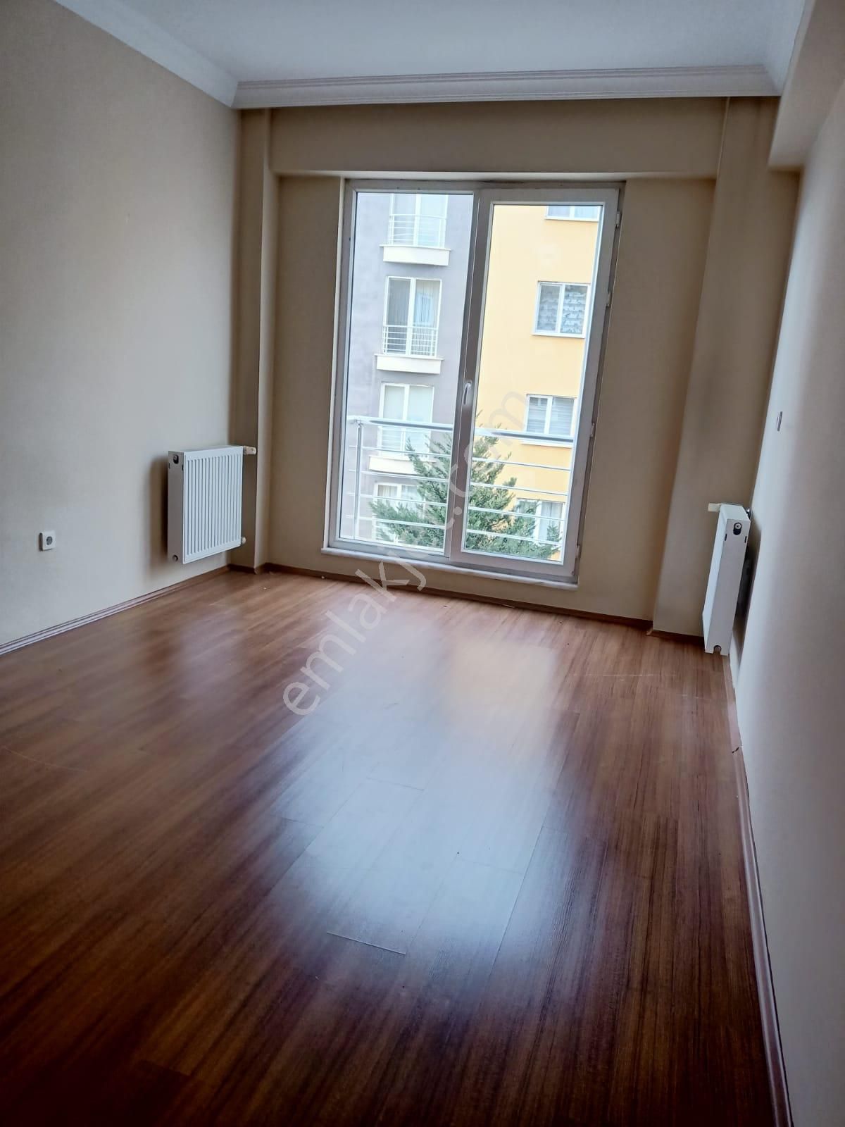 Adalet Gold Group Emlak'tan Satılık Daire 4+1 Site İçerisinde Ara Katta - Görsel 3