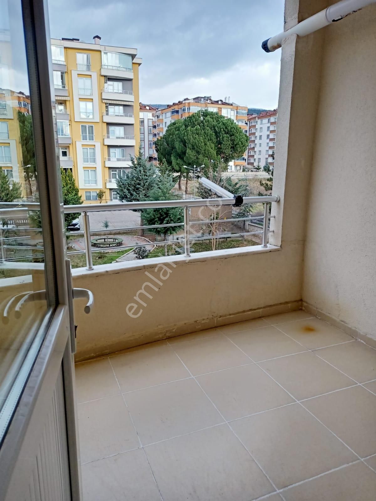 Adalet Gold Group Emlak'tan Satılık Daire 4+1 Site İçerisinde Ara Katta - Görsel 15