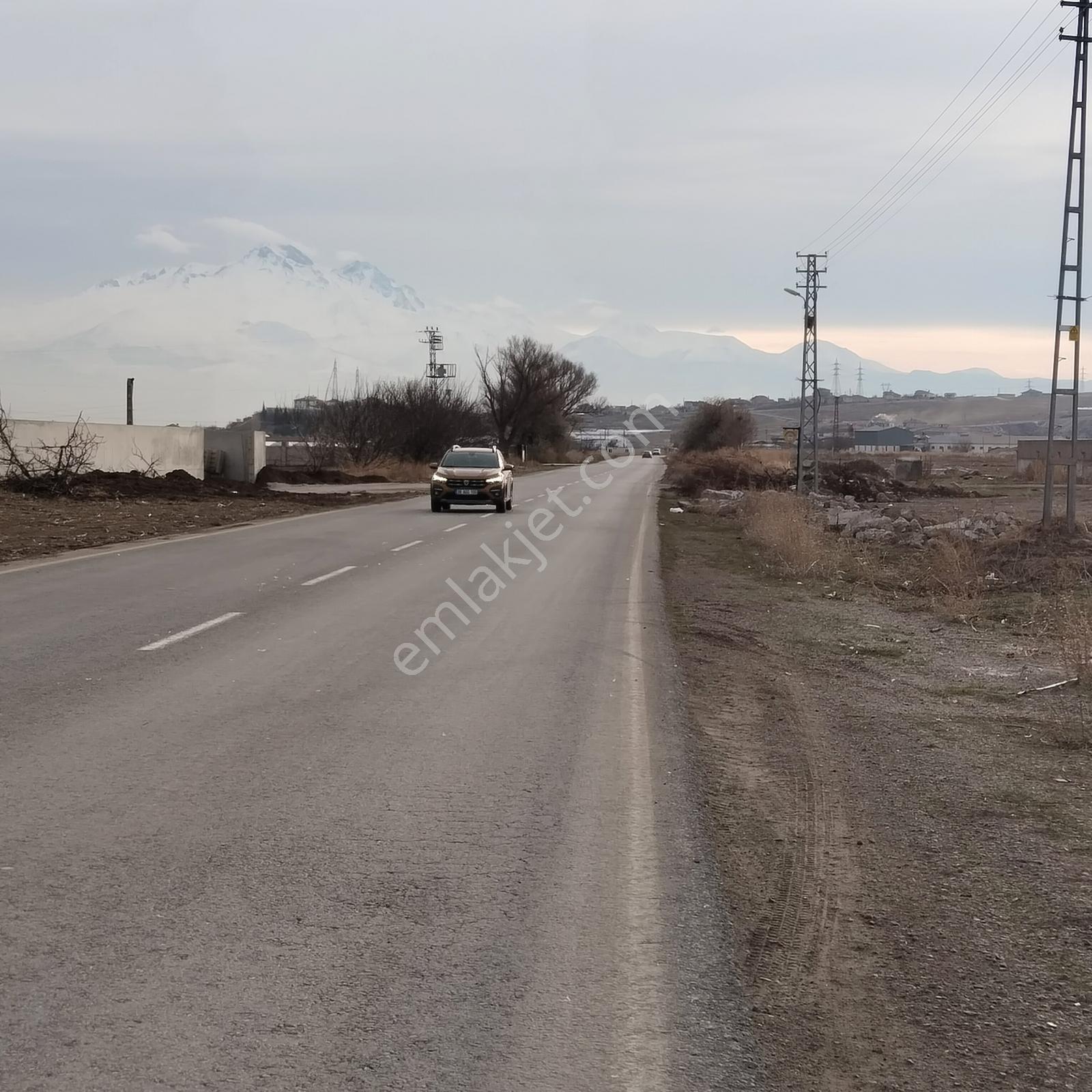 Kayseri Hasanarpa Mahallesi Satılık 8765 M2 Tarla - Görsel 10