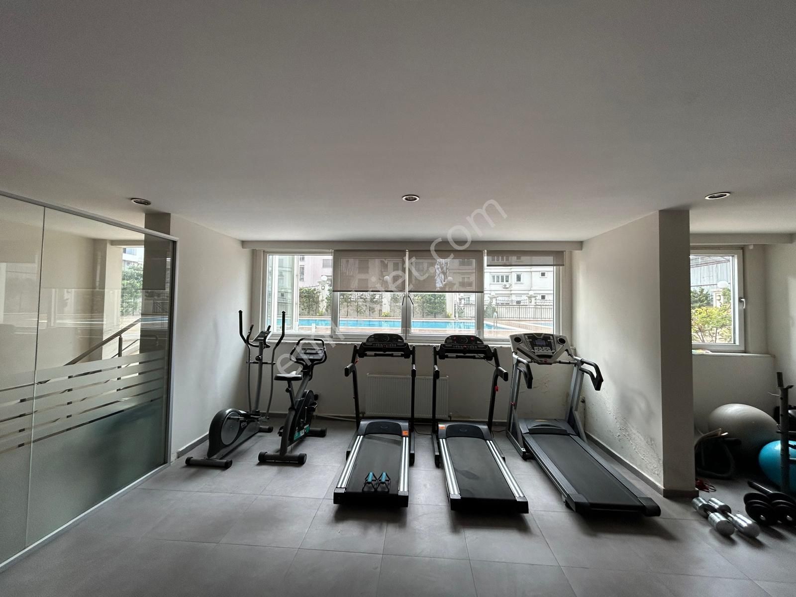 Suadiye Sahilde Havuzlu Site Özellikli Lüks Bina'da Net 80m2 - Görsel 27