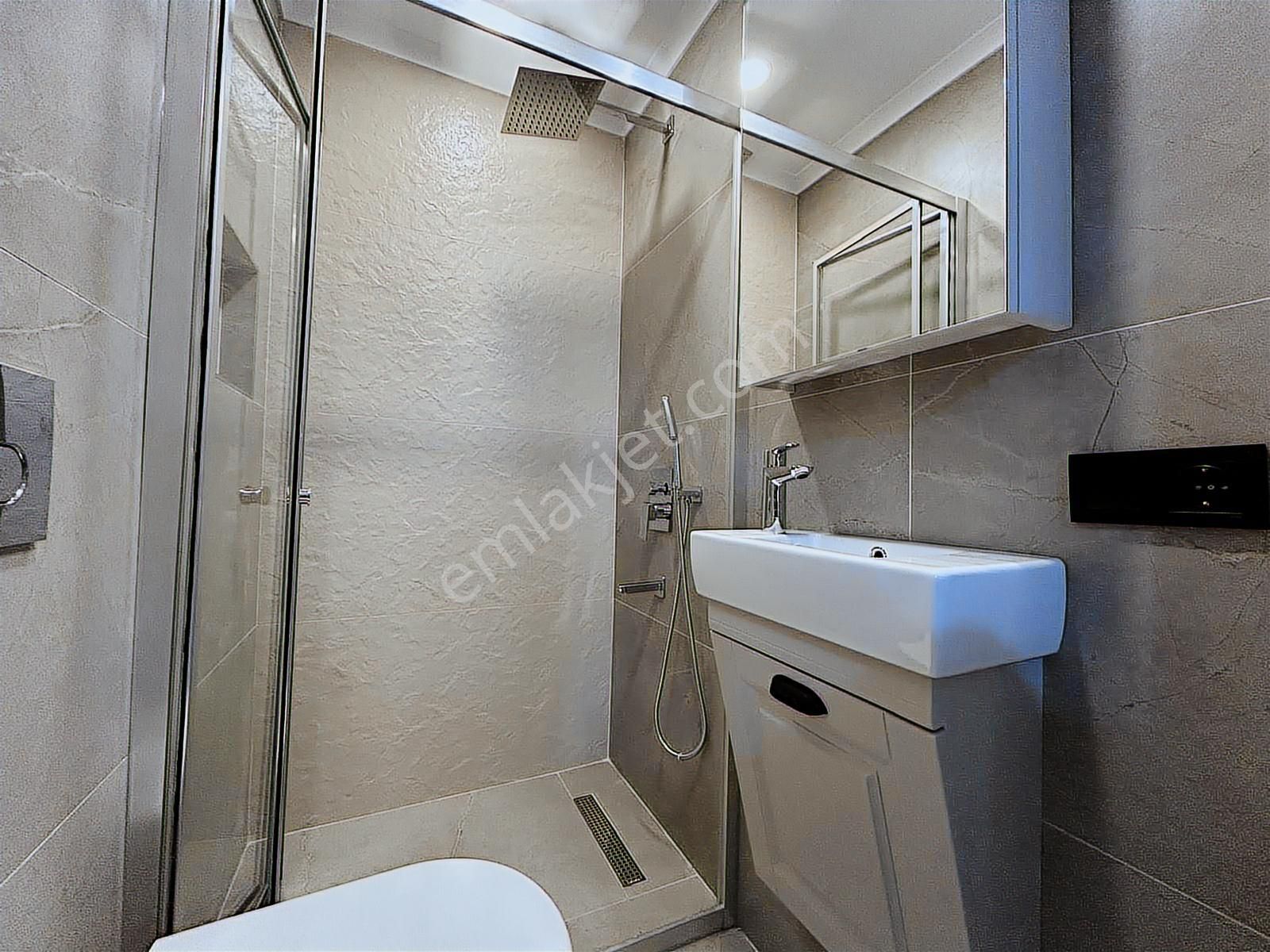 Suadiye Sahilde Havuzlu Site Özellikli Lüks Bina'da Net 80m2 - Görsel 13