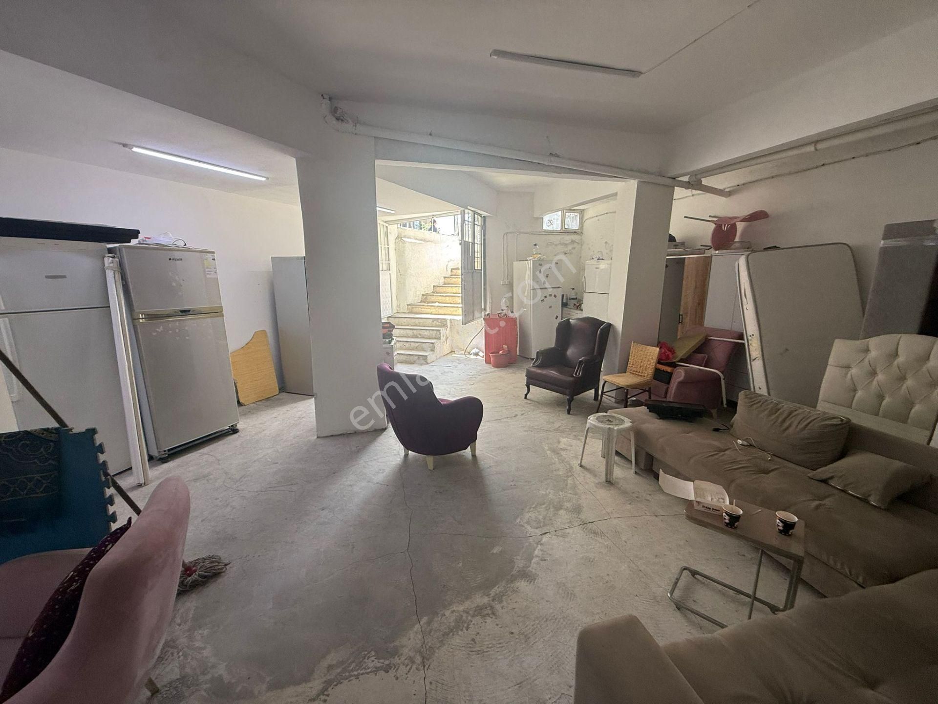 Barış'tan Tepeüstü Merkezde Cadde Üzeri Çift Katlı Köşe Dükkan - Görsel 9