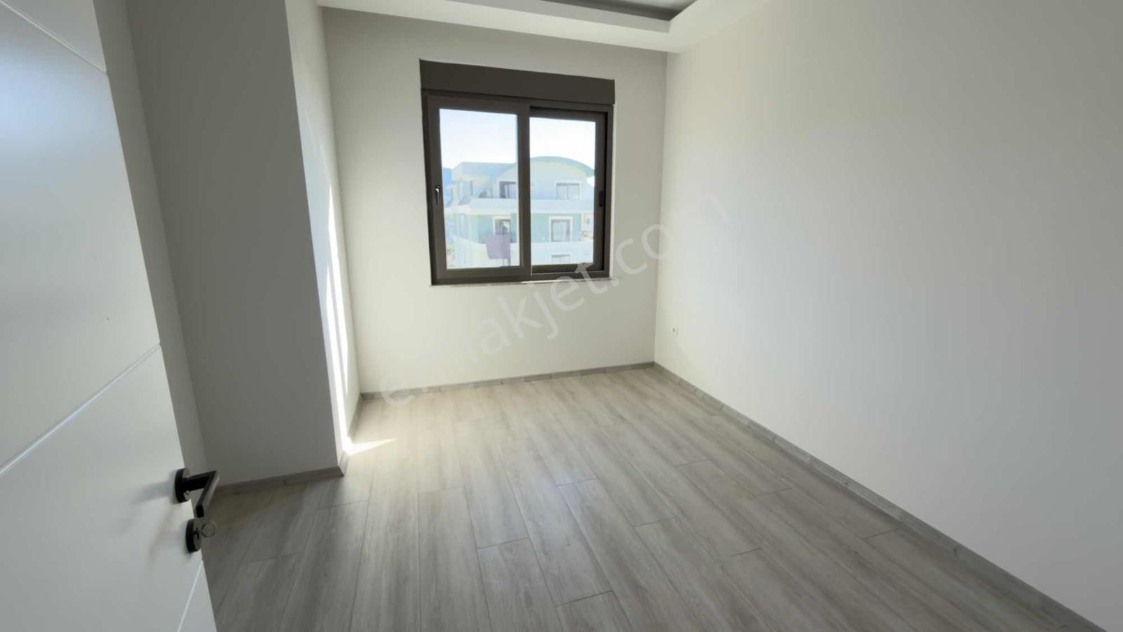 Çıplaklı Merkezde Uygun Fiyatlı Satılık 2+1 Manzaralı Daire - Görsel 15