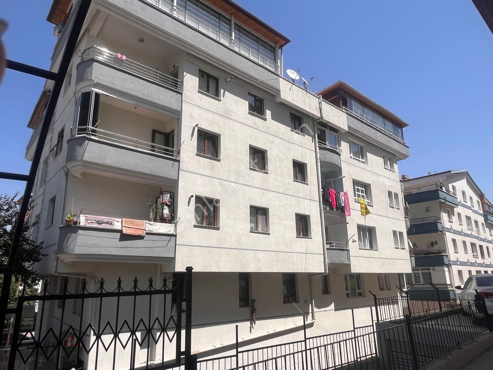 Acilll ! Satılık 3+1 Daire- Sami Ulus Doğum Hastanesi Yanında - Görsel 20