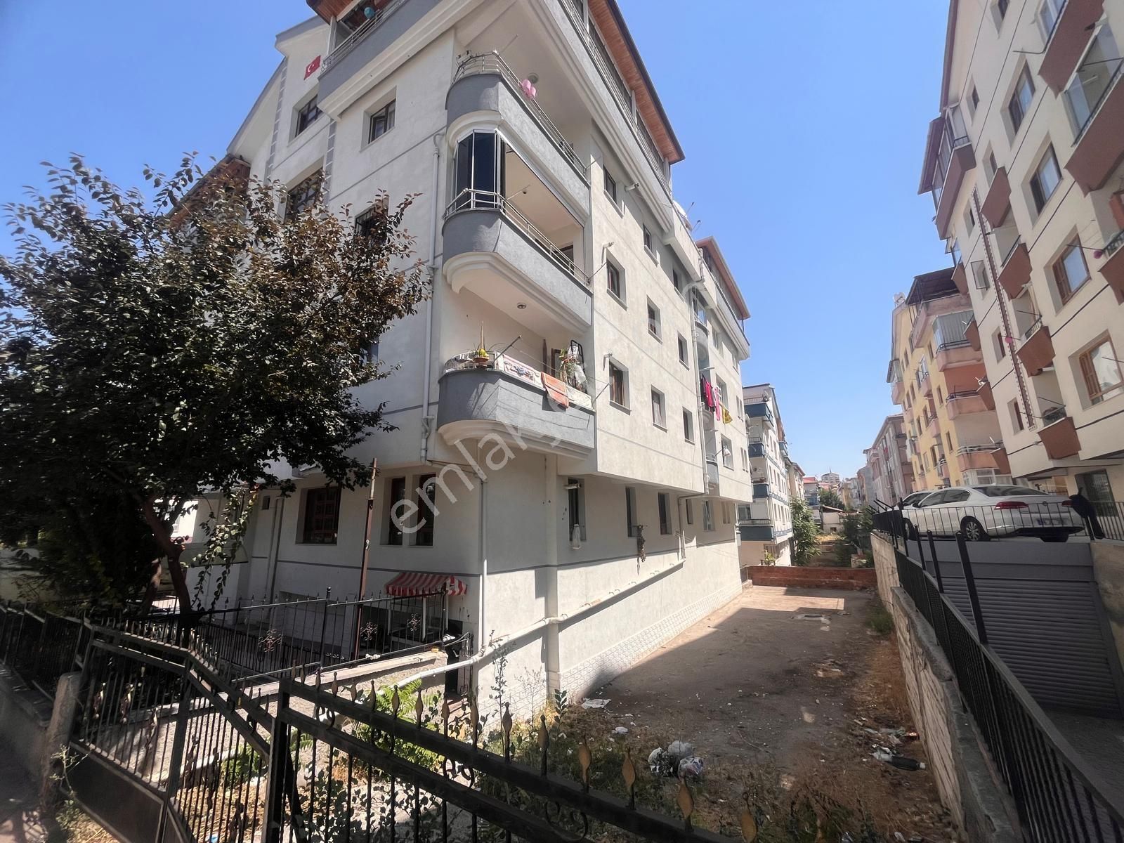 Acilll ! Satılık 3+1 Daire- Sami Ulus Doğum Hastanesi Yanında - Görsel 15