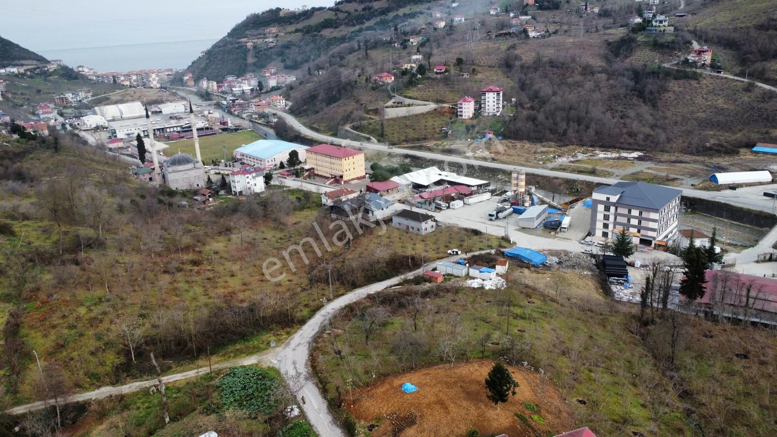 Trabzon Yomrada Satılık Ticari Ve Konut İmarlı Arsa - Görsel 6
