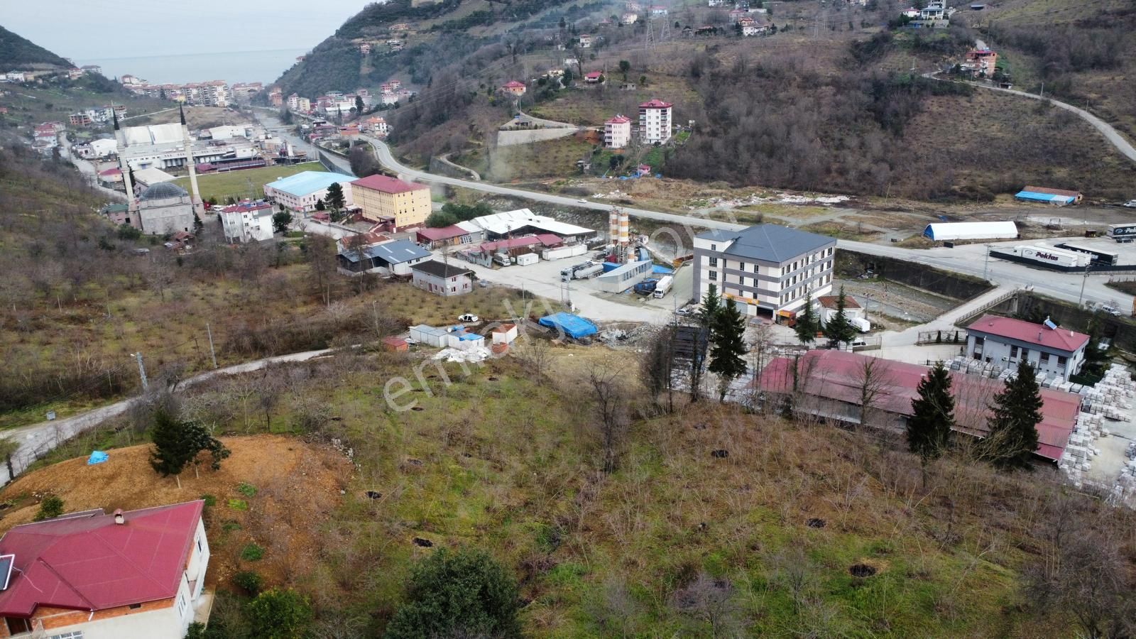 Trabzon Yomrada Satılık Ticari Ve Konut İmarlı Arsa - Görsel 5